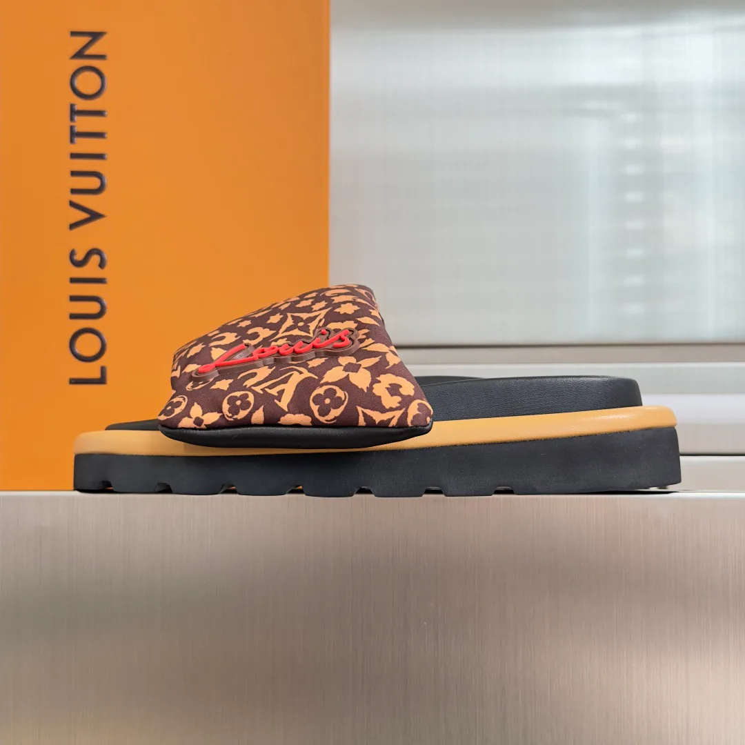 Шлепанцы Женские Louis Vuitton 11651027