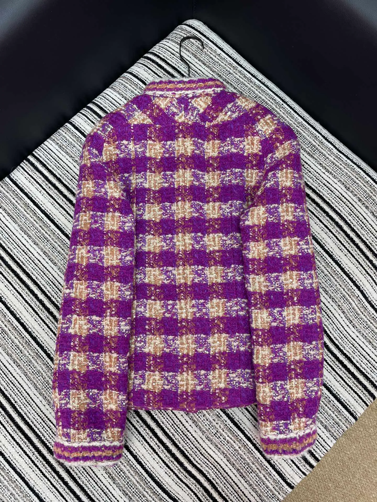 Куртки И Пуховики Женские Chanel 355637