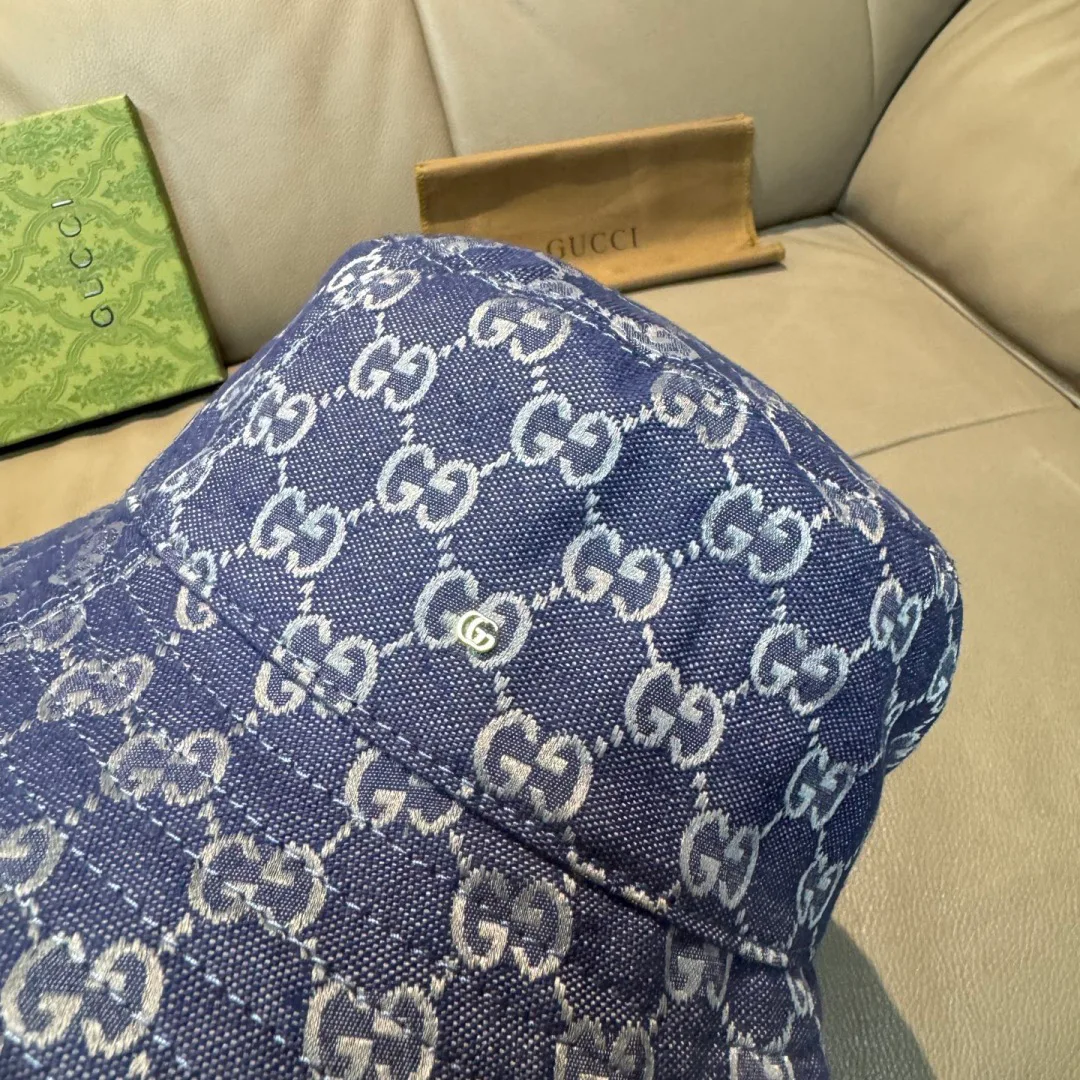 Головные Уборы Gucci 11362289