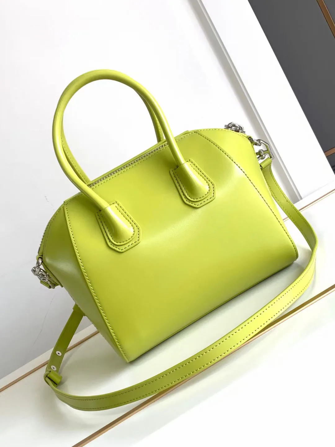 Сумки На Ремне Женские Givenchy 445253