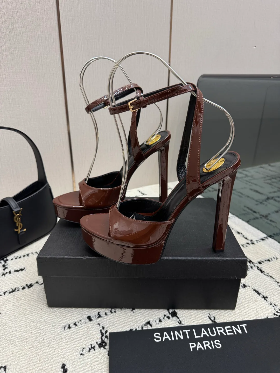 Босоножки Женские Saint Laurent 18049020