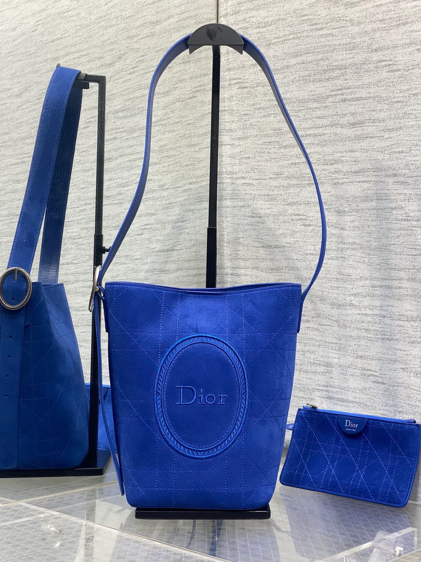 Классические Сумки Женские Christian Dior 17770282