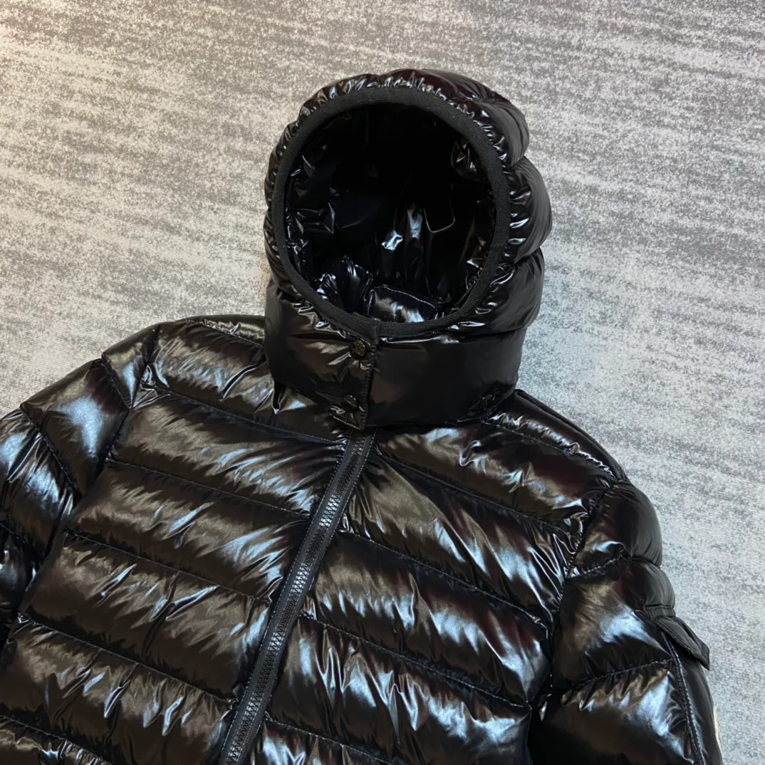 Куртки И Пуховики Женские Moncler 18884048