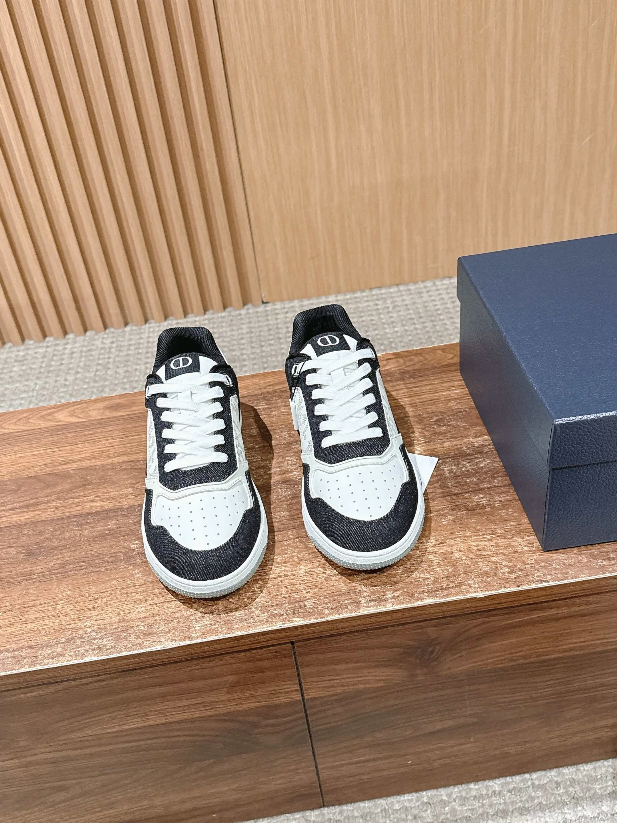 Кроссовки Мужские Christian Dior 4385841