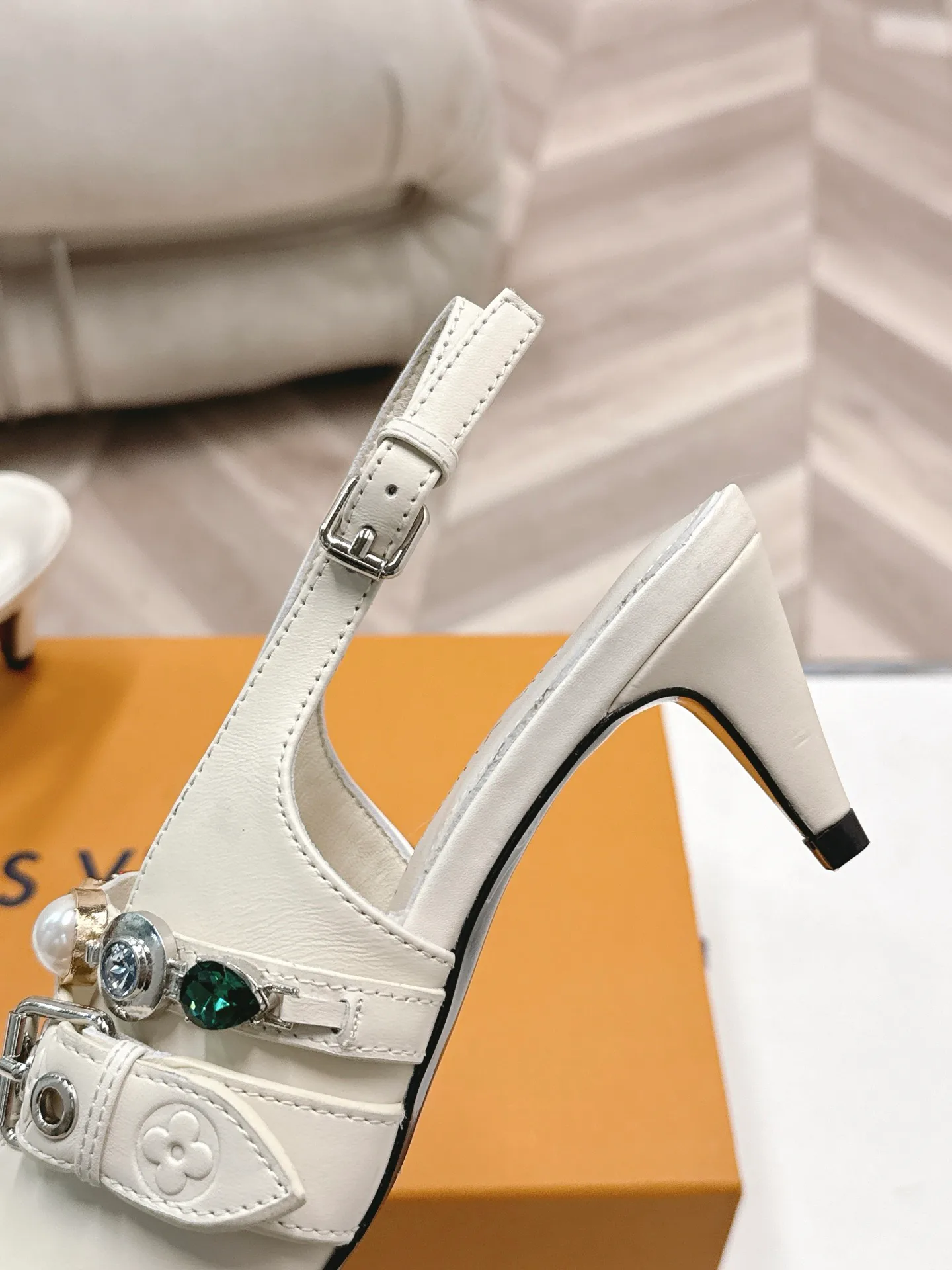 Туфли Женские Louis Vuitton 11190713