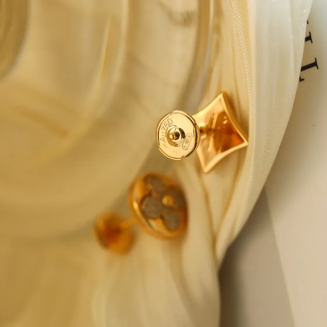 Бижутерия Loewe 11687