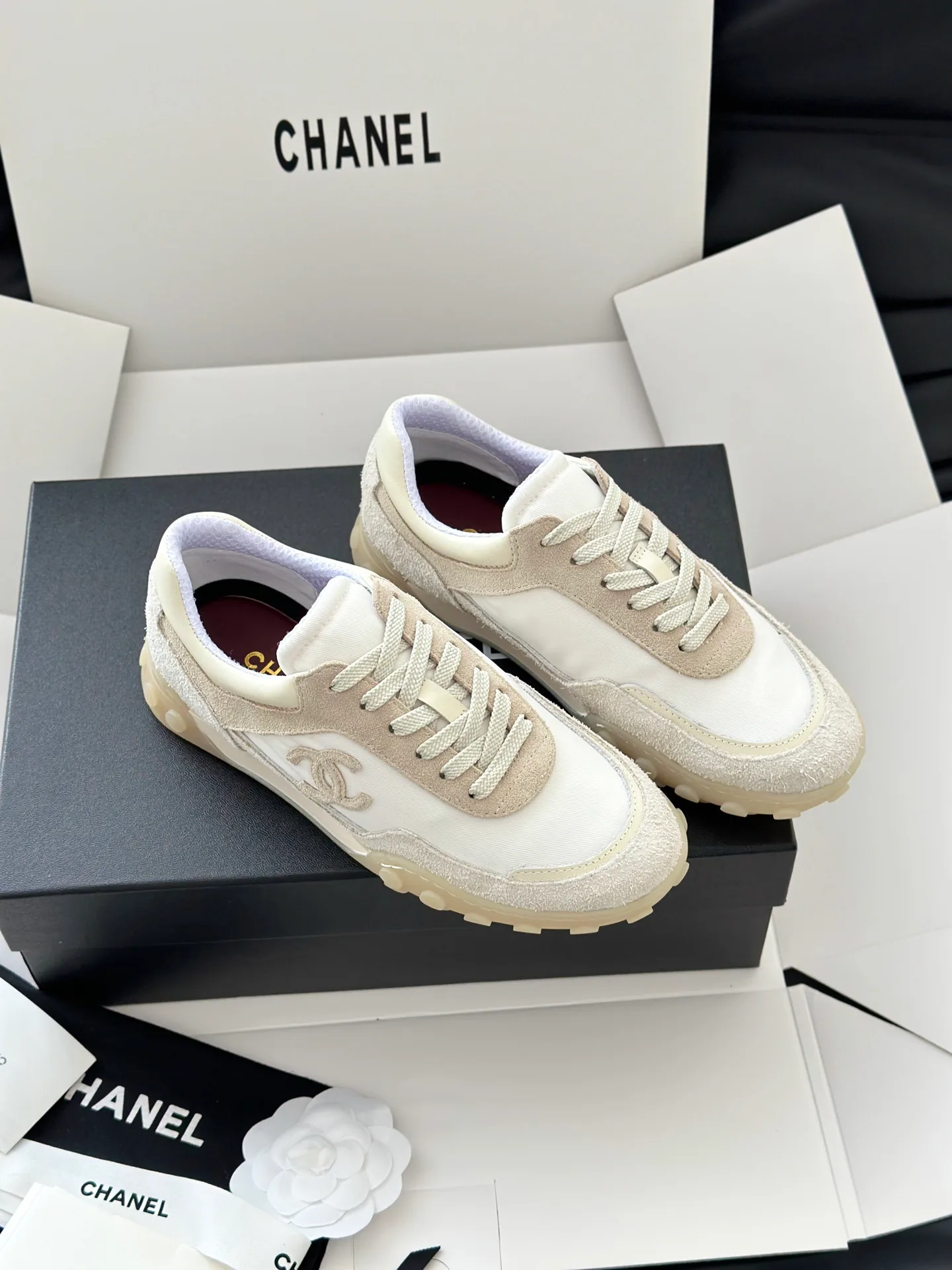 Кроссовки Женские Chanel 18765001