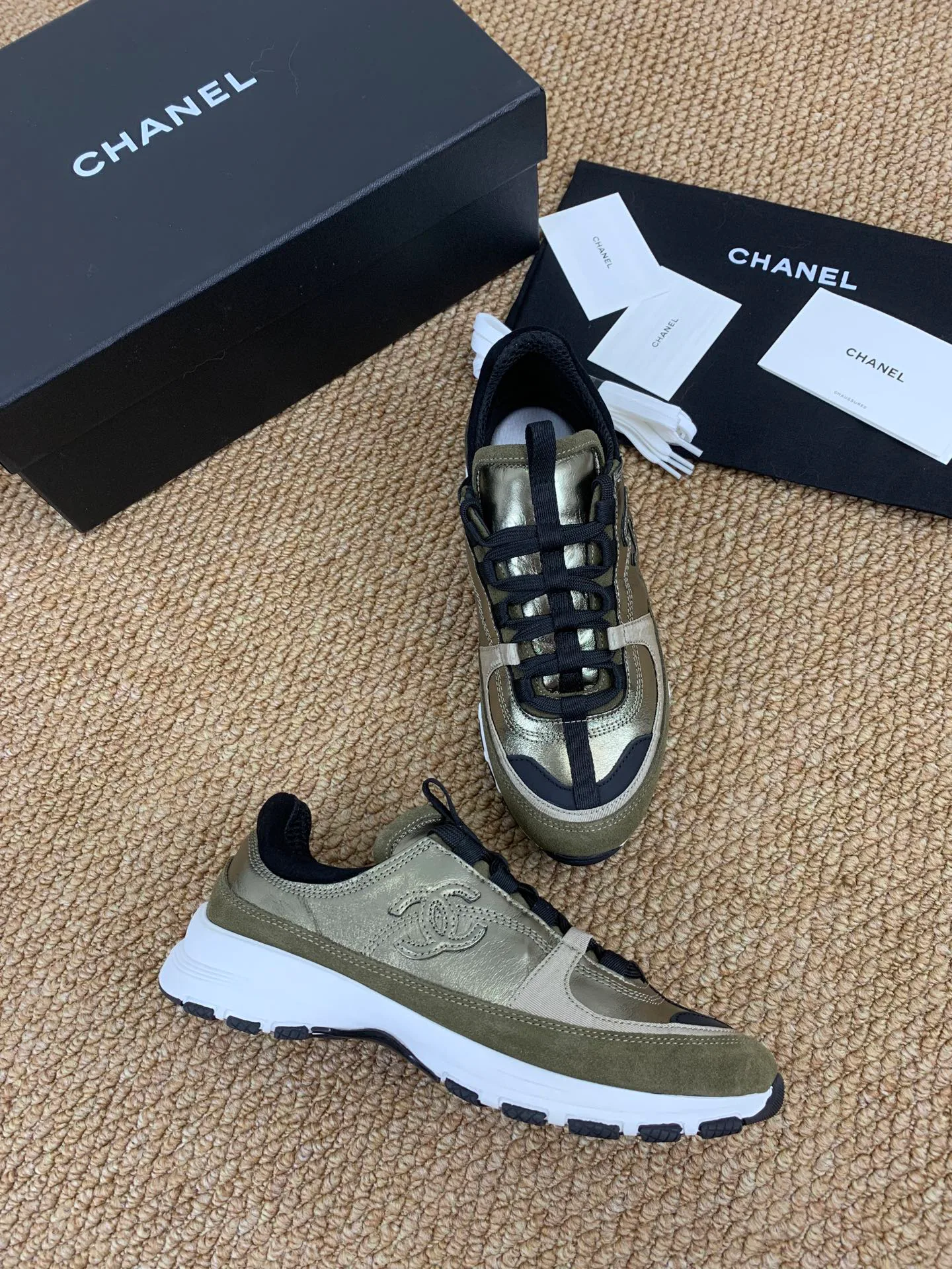Кроссовки Женские Chanel 17545244