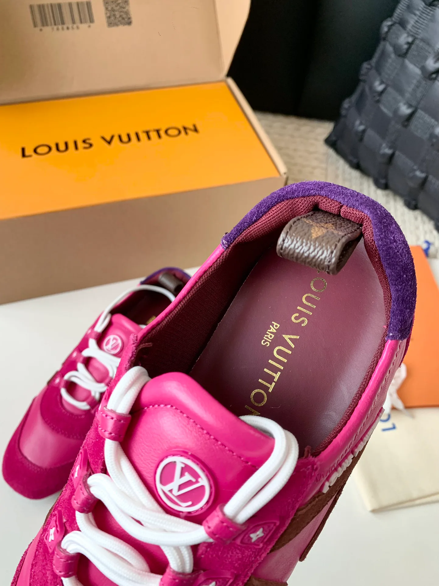 Кроссовки Женские Louis Vuitton 17753810