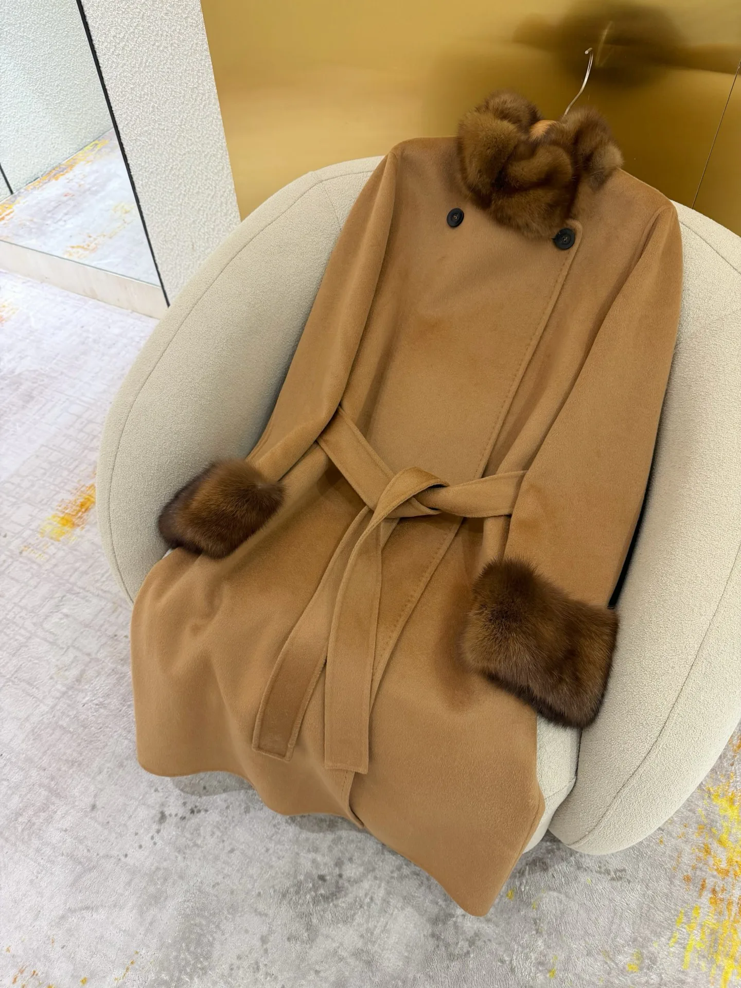 Пальто Женские Loro Piana 18452379