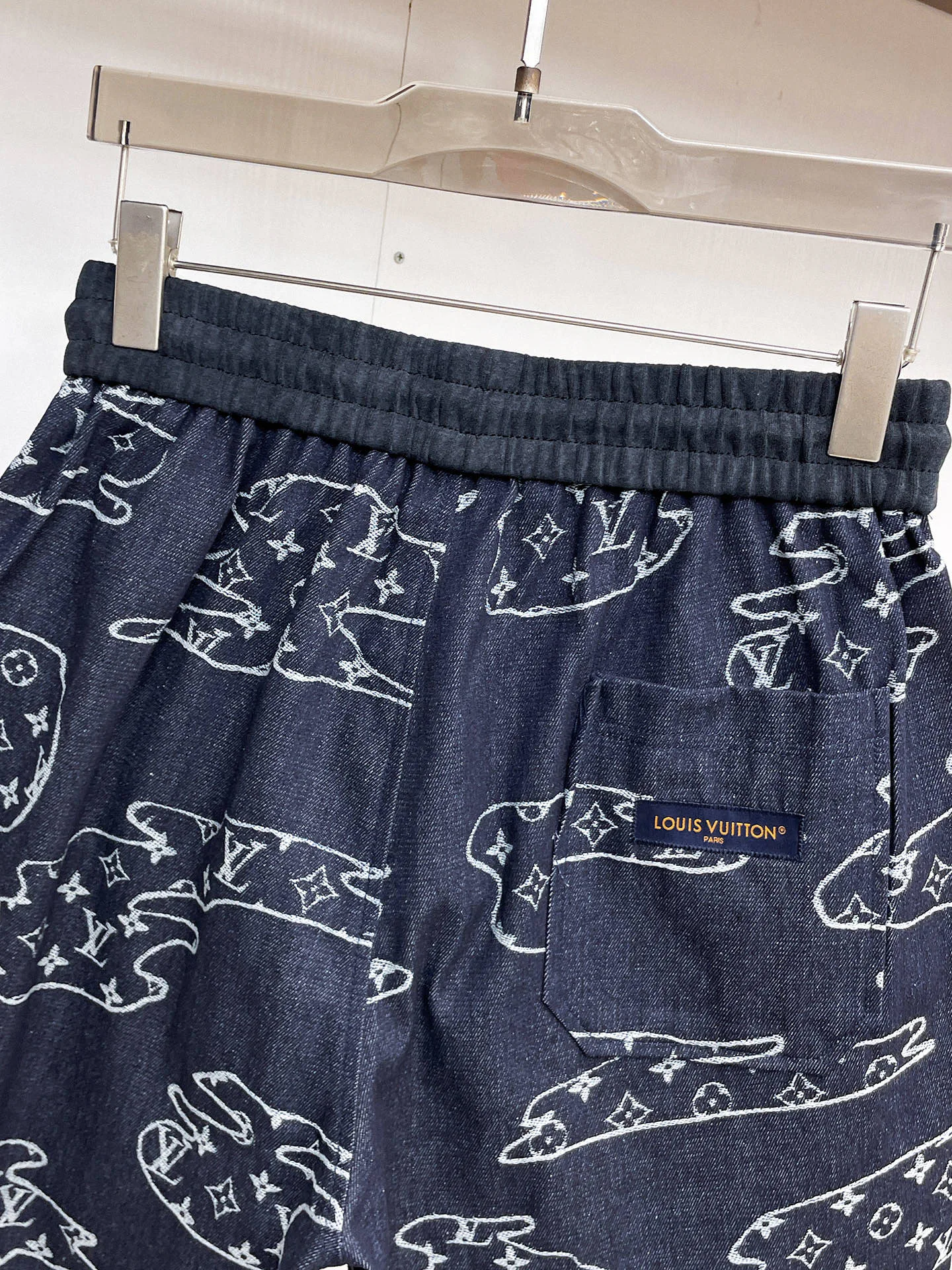 Шорты Мужские Louis Vuitton 13417537