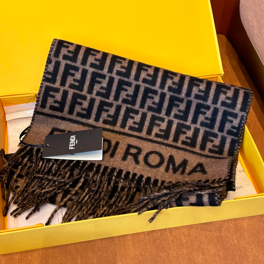 Шарфы Fendi 1813421