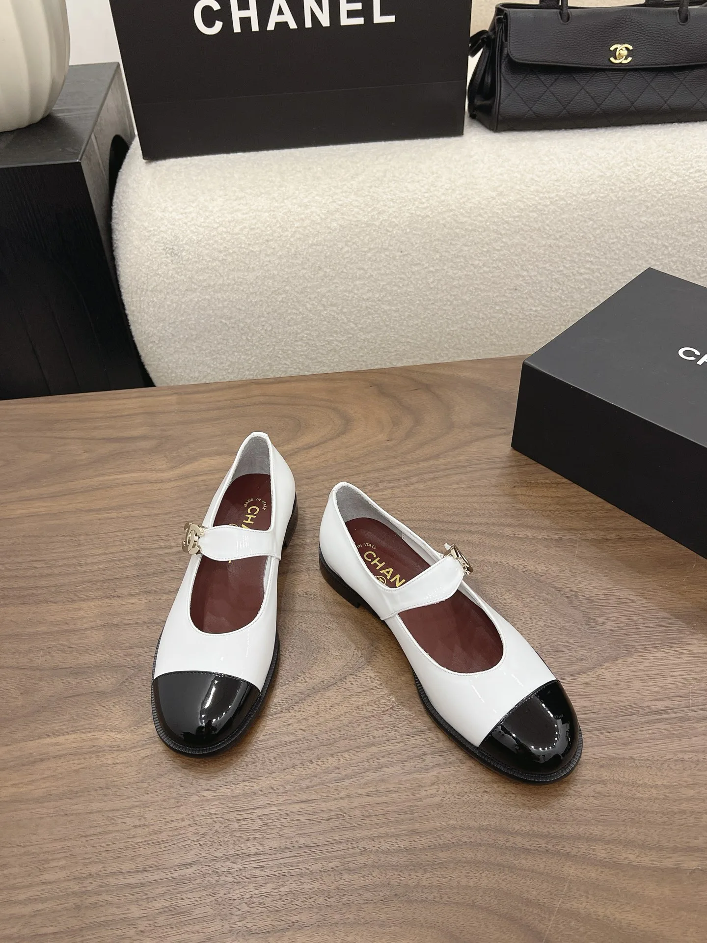 Туфли Женские Chanel 17342637