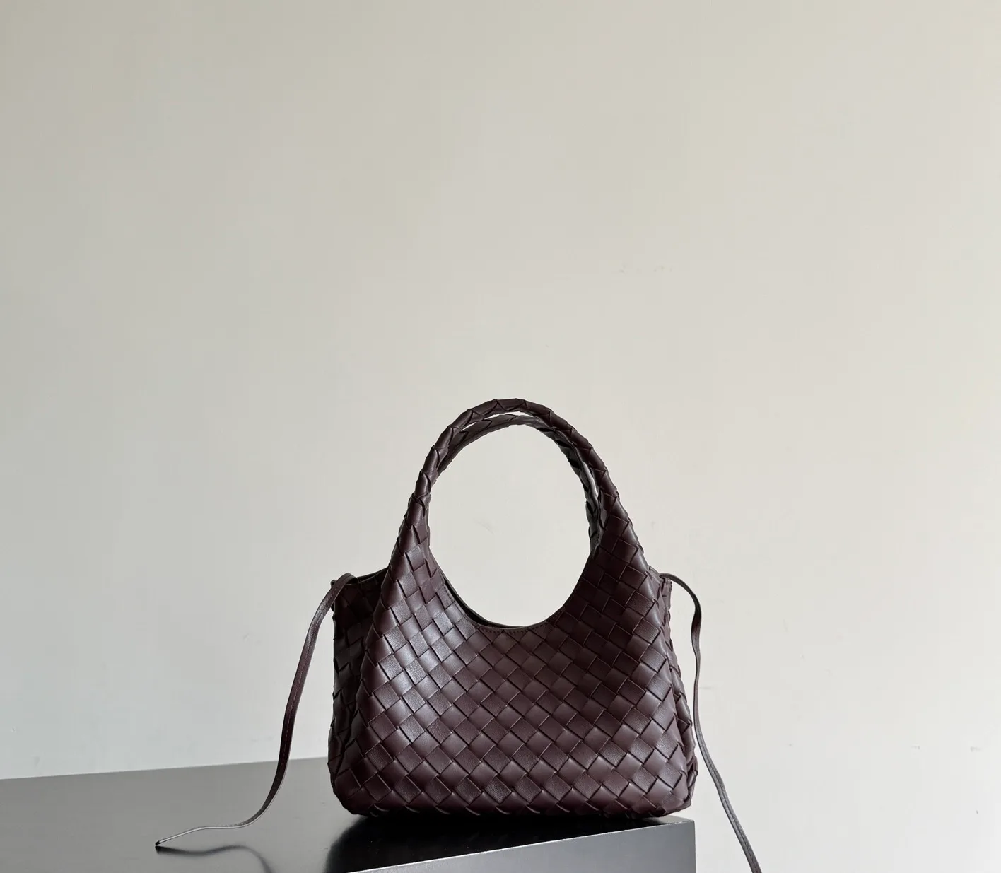 Сумки На Ремне Женские Bottega Veneta 11256319