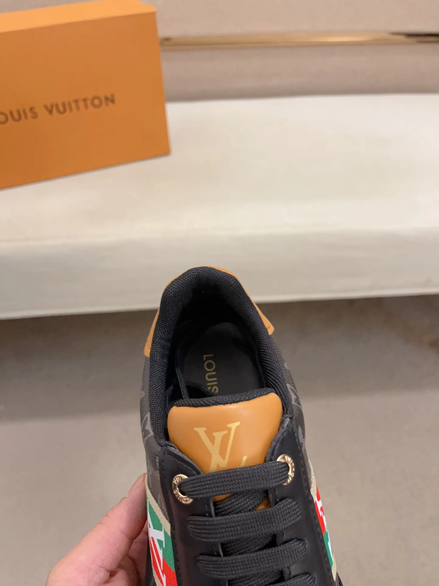 Кроссовки Мужские Louis Vuitton 1062343