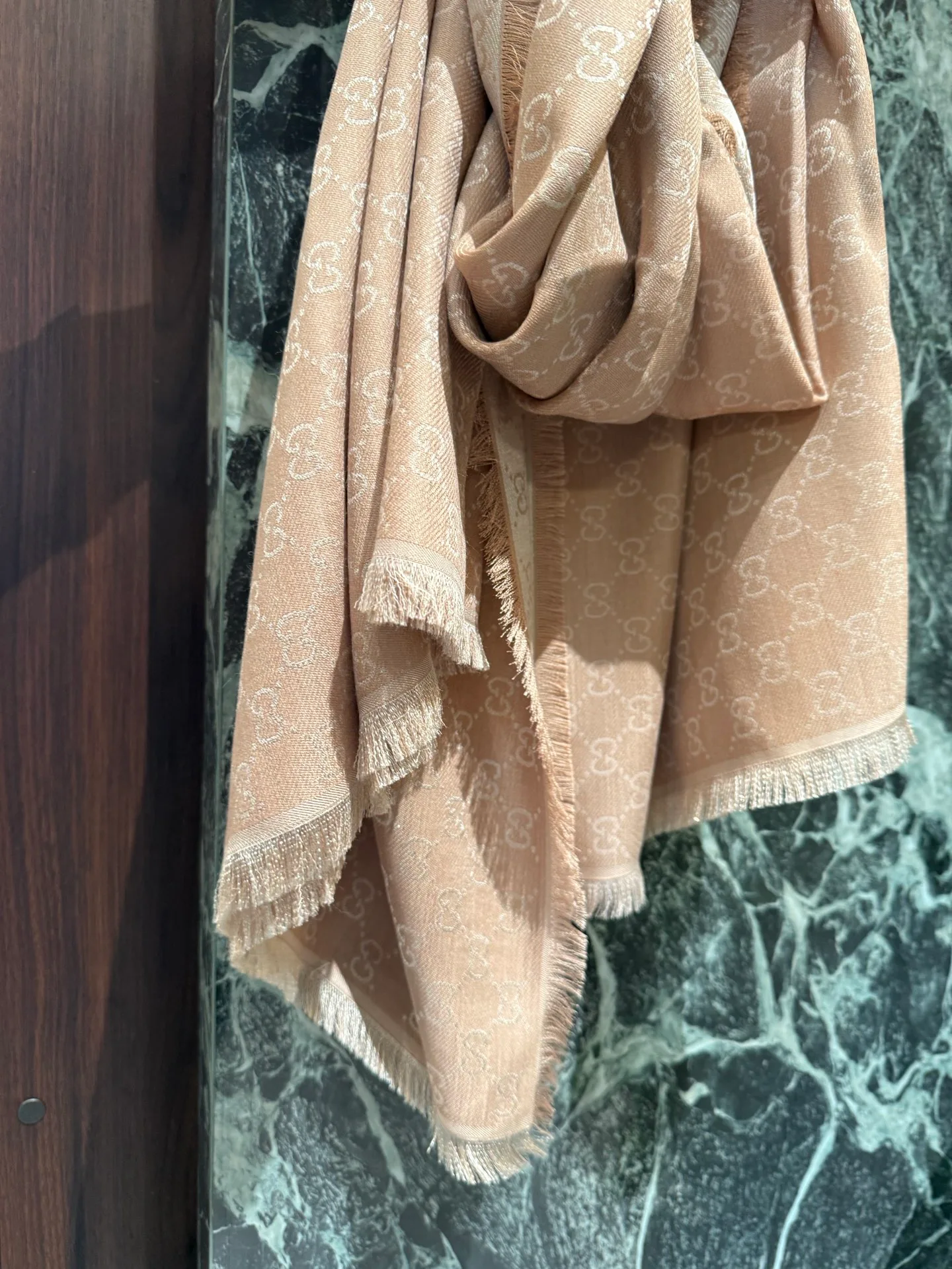 Шарфы Gucci 17448578