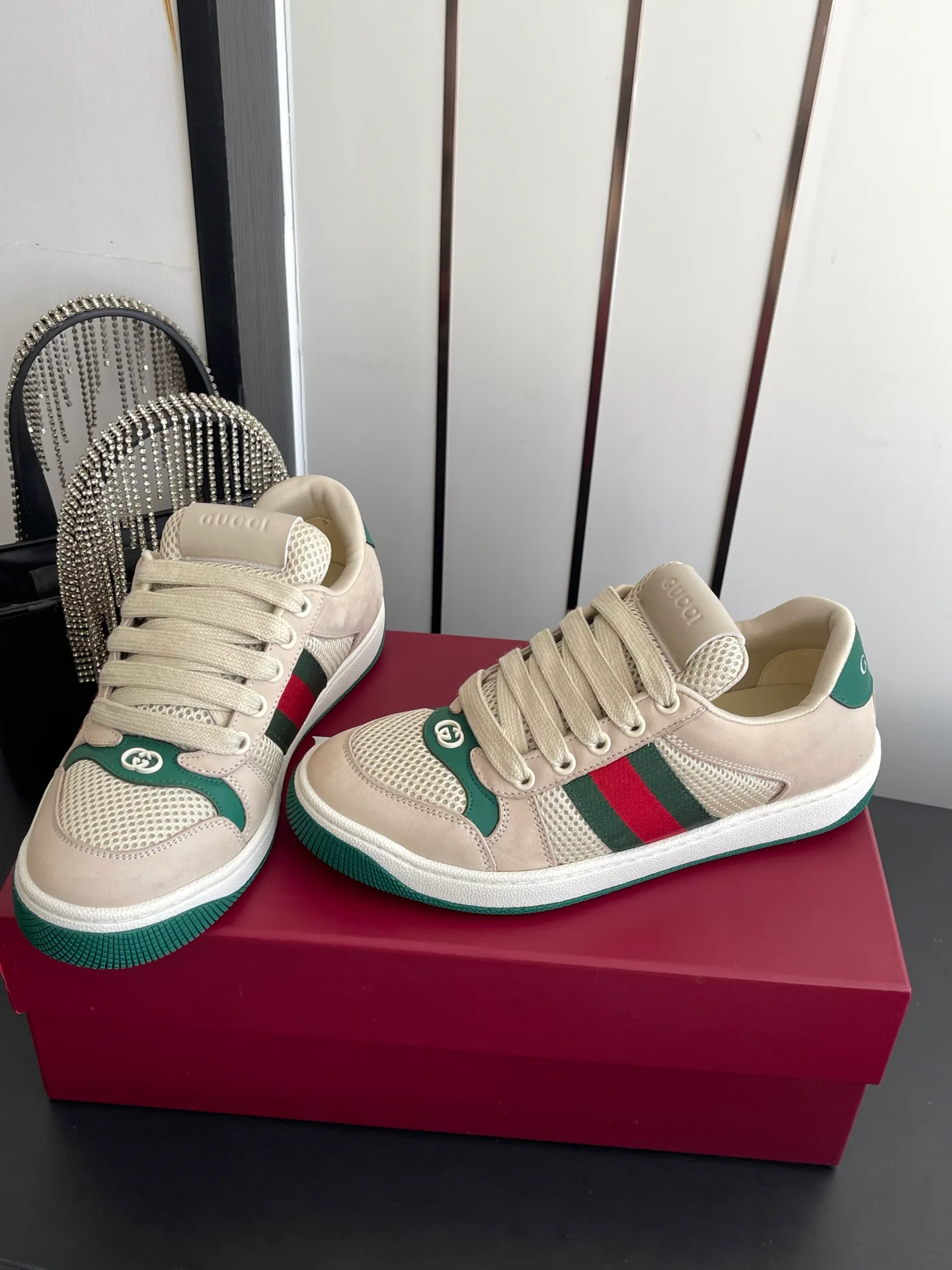 Кроссовки Женские Gucci 18582909