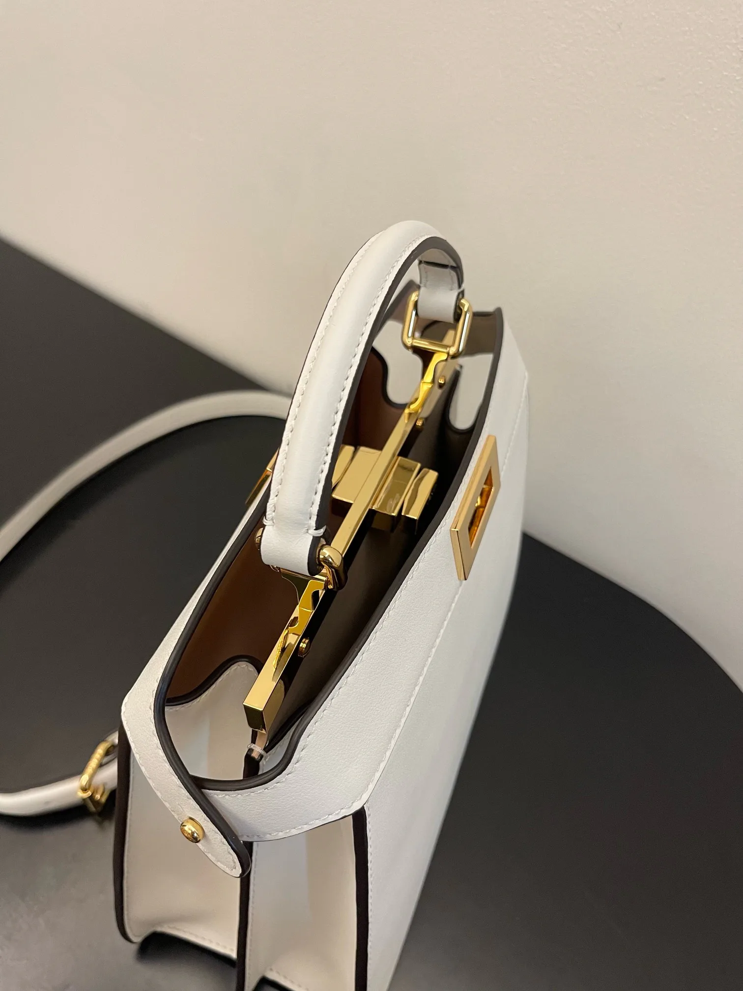 Классические Сумки Женские Fendi 13234510