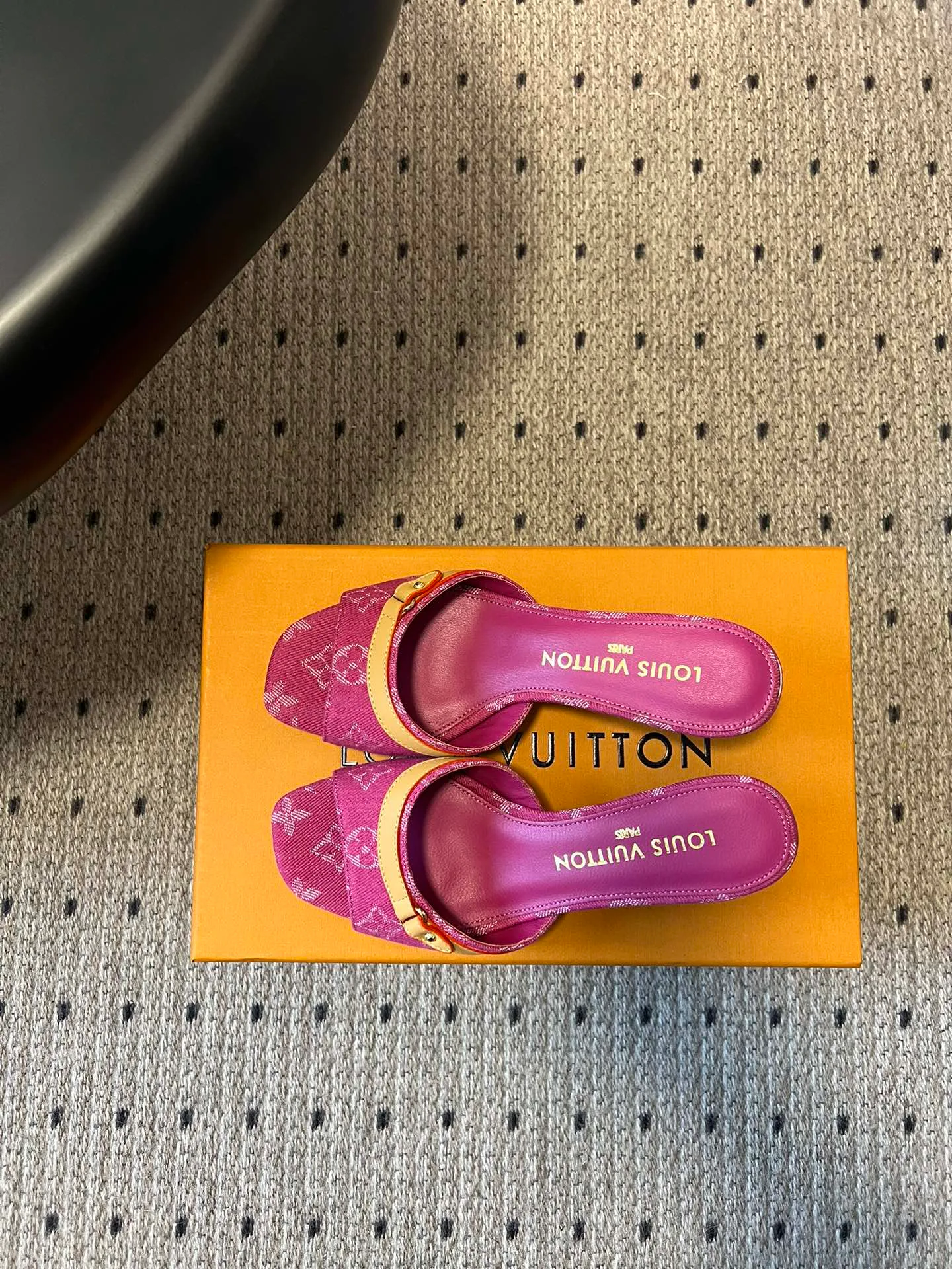 Босоножки Женские Louis Vuitton 11755091