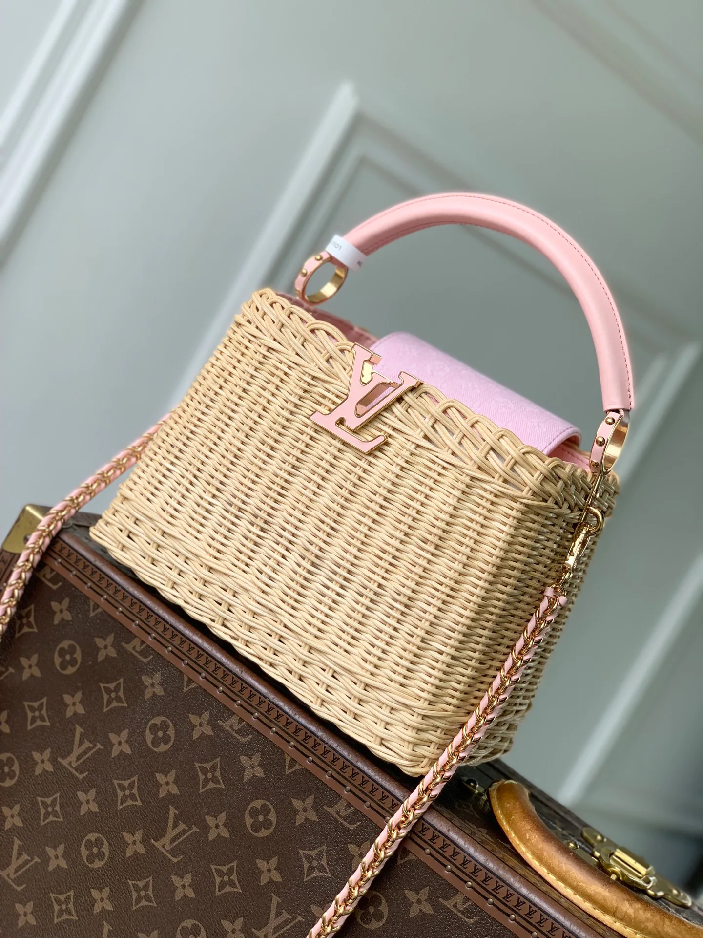 Классические Сумки Женские Louis Vuitton 18147579