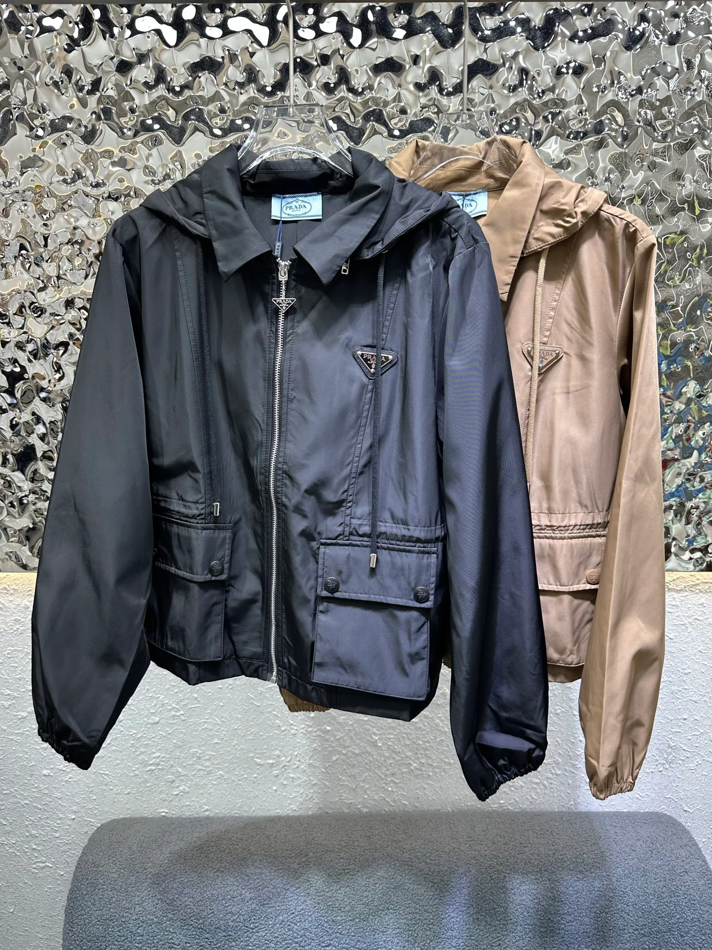 Куртки И Пуховики Женские Prada 18594338