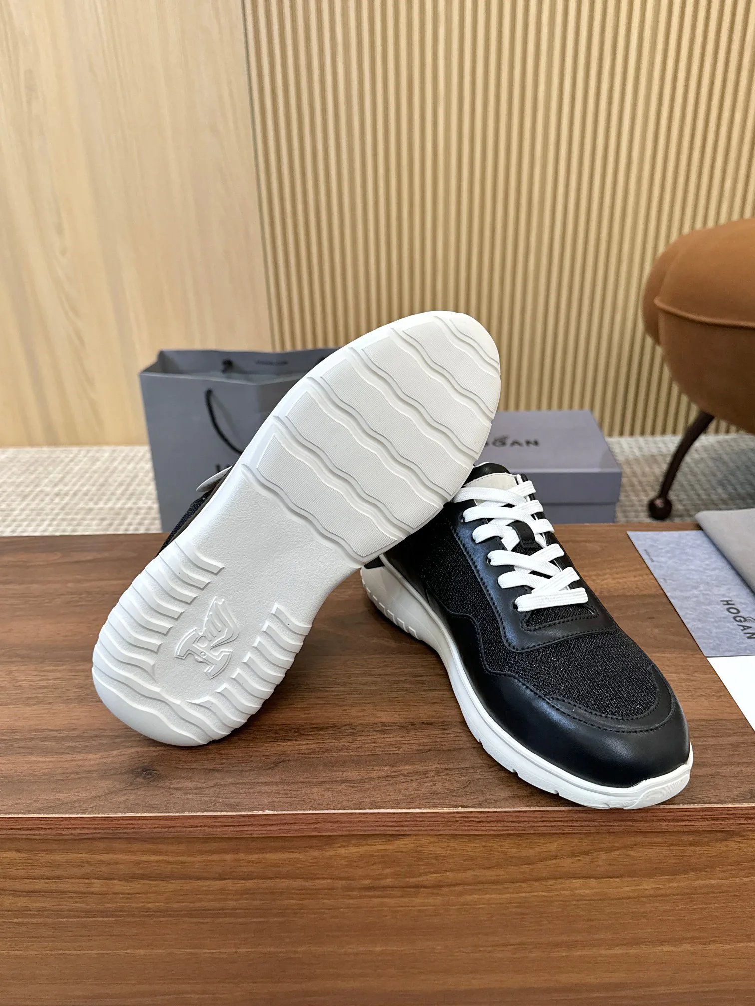 Кроссовки Женские Hogan 12835342