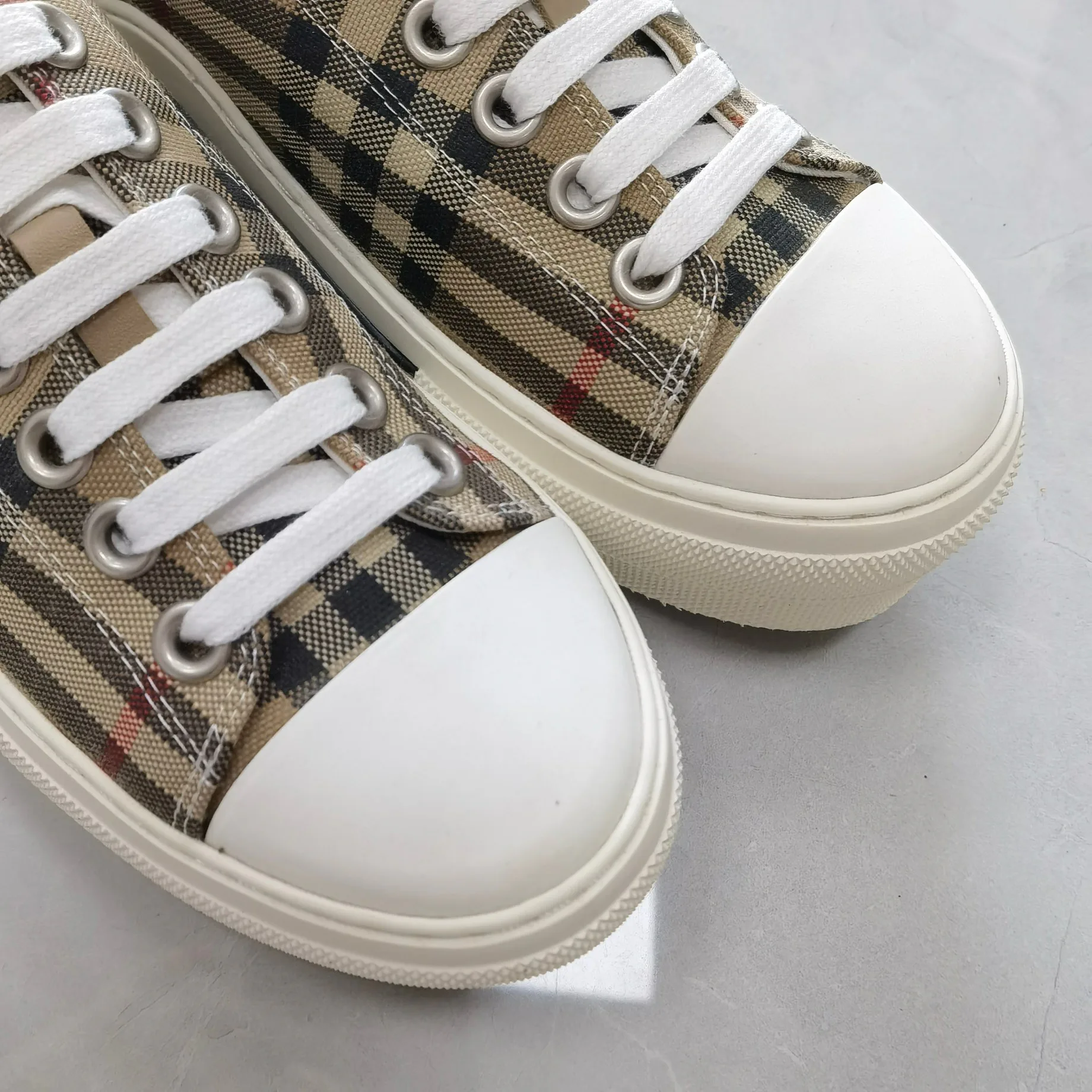 Кеды Женские Burberry 3871