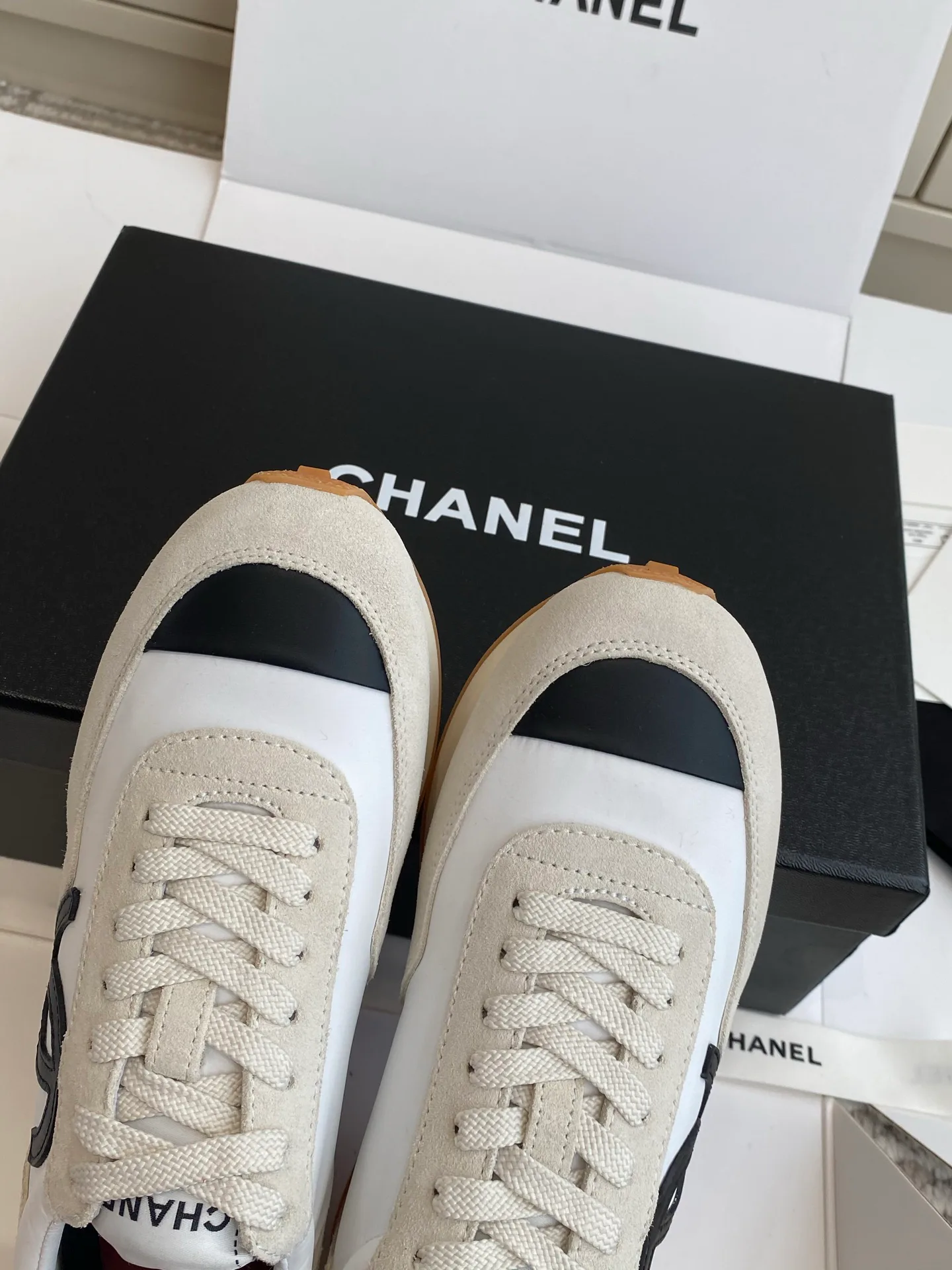 Кроссовки Женские Chanel 12479740