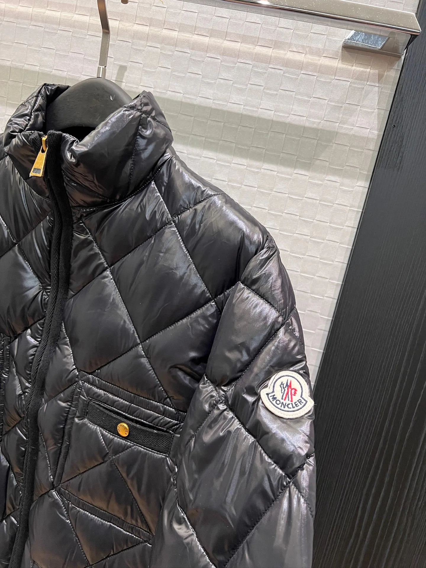 Куртки И Пуховики Женские Moncler 19320511