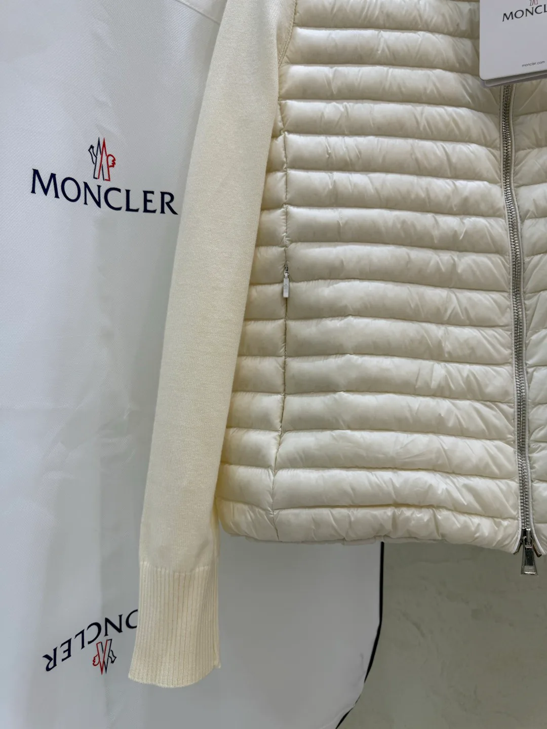 Куртки И Пуховики Женские Moncler 17918887
