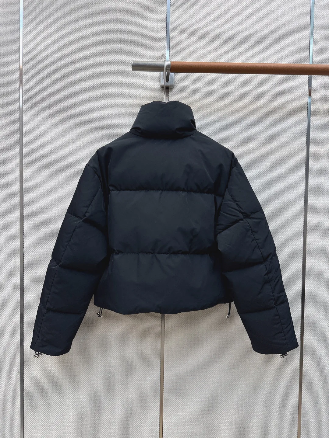 Куртки И Пуховики Женские Prada 18183471