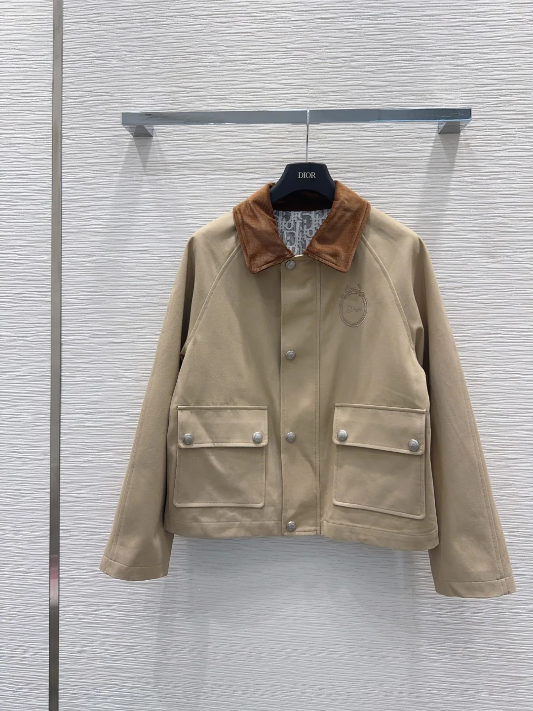 Куртки И Пуховики Женские Christian Dior 18279075