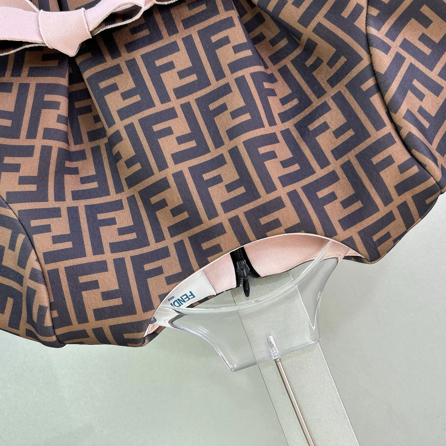 Платья Женские Fendi 28709