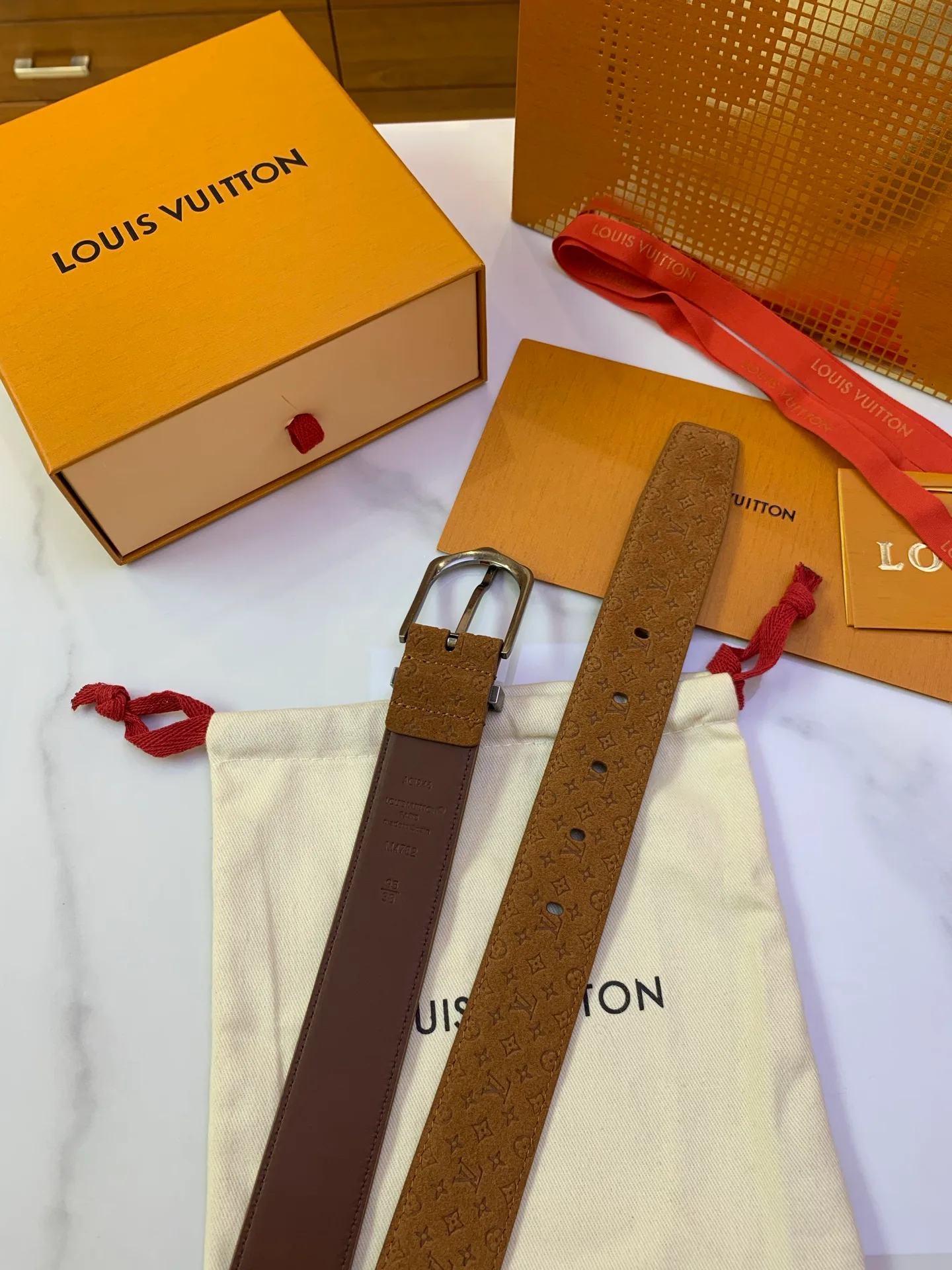 Ремни Louis Vuitton 17682166