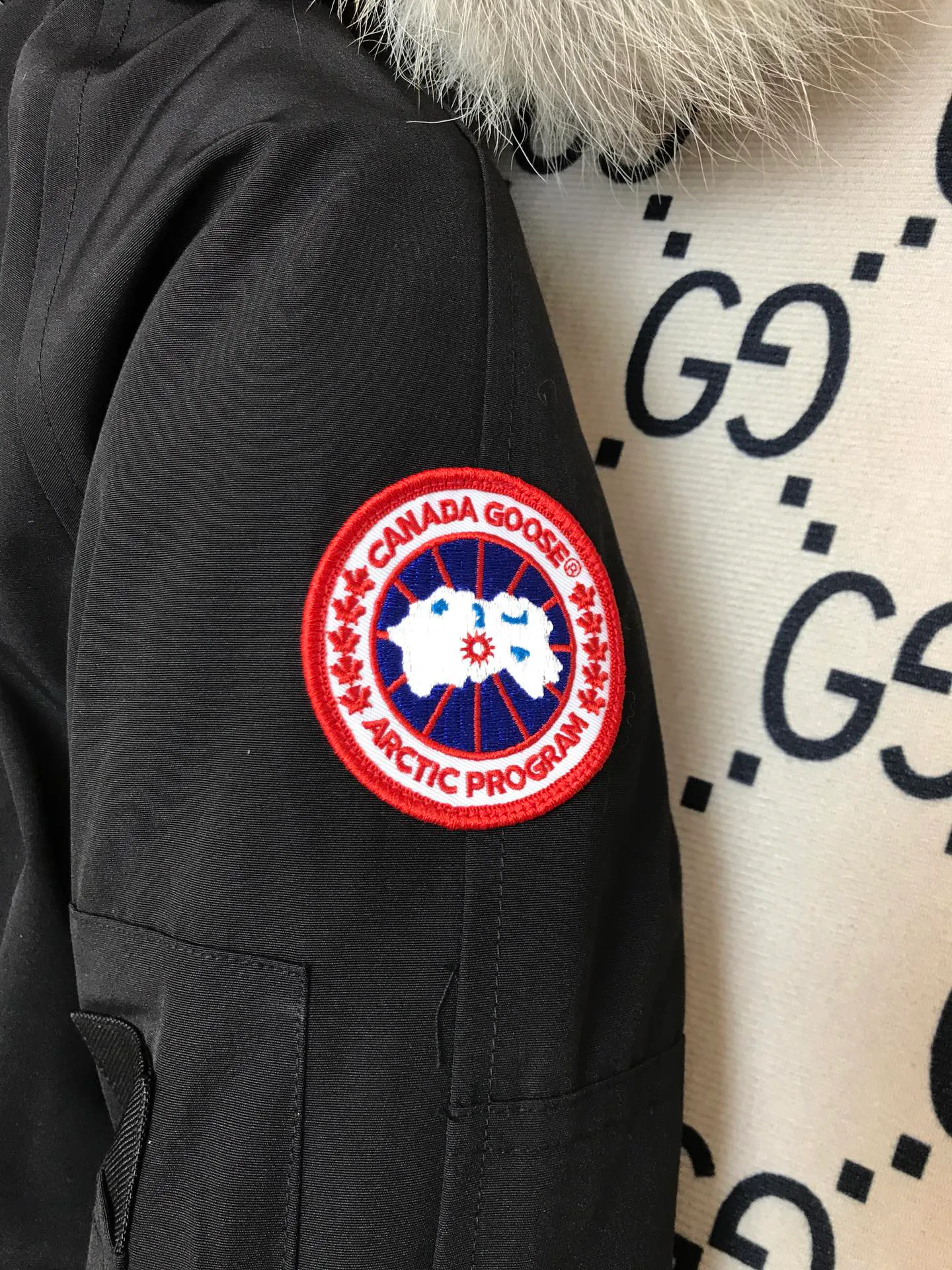 Куртки И Пуховики Женские Canada Goose 3153887