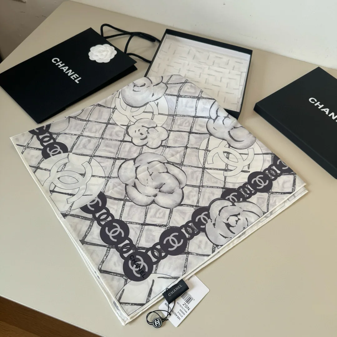 Платки Chanel 11362354