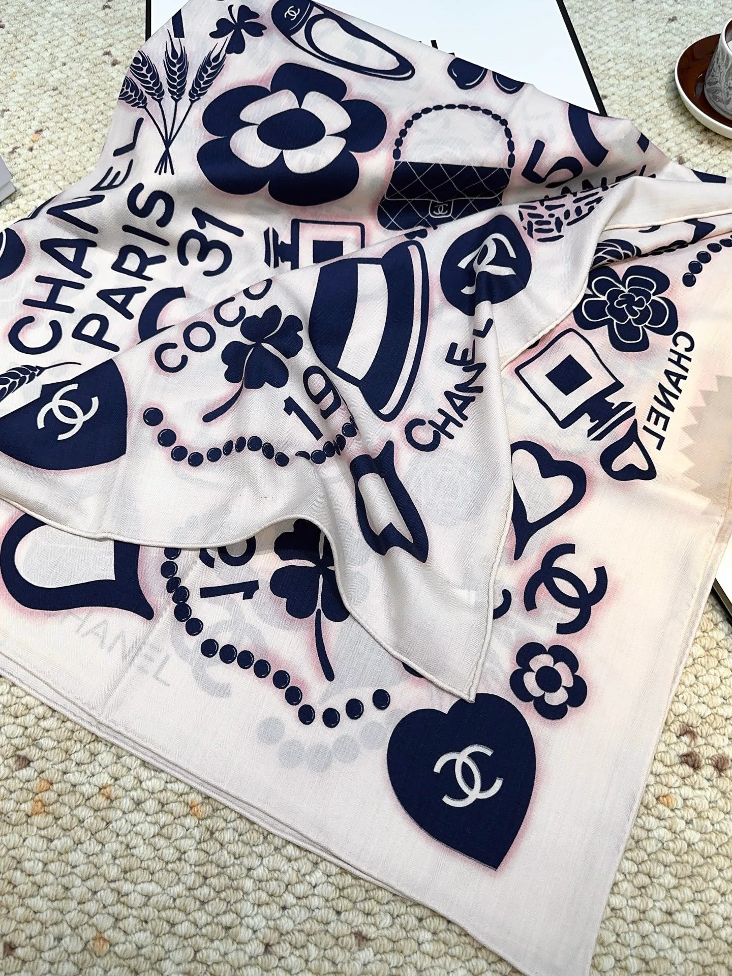 Шарфы Chanel 136877