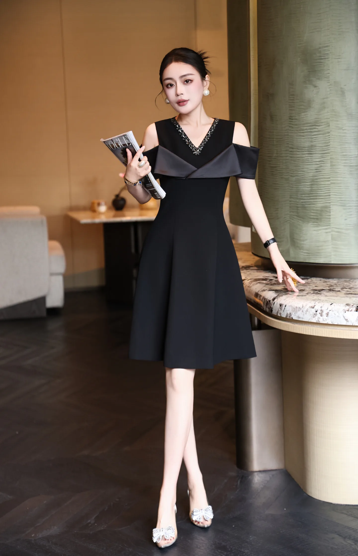 Платья Женские Christian Dior 10400148