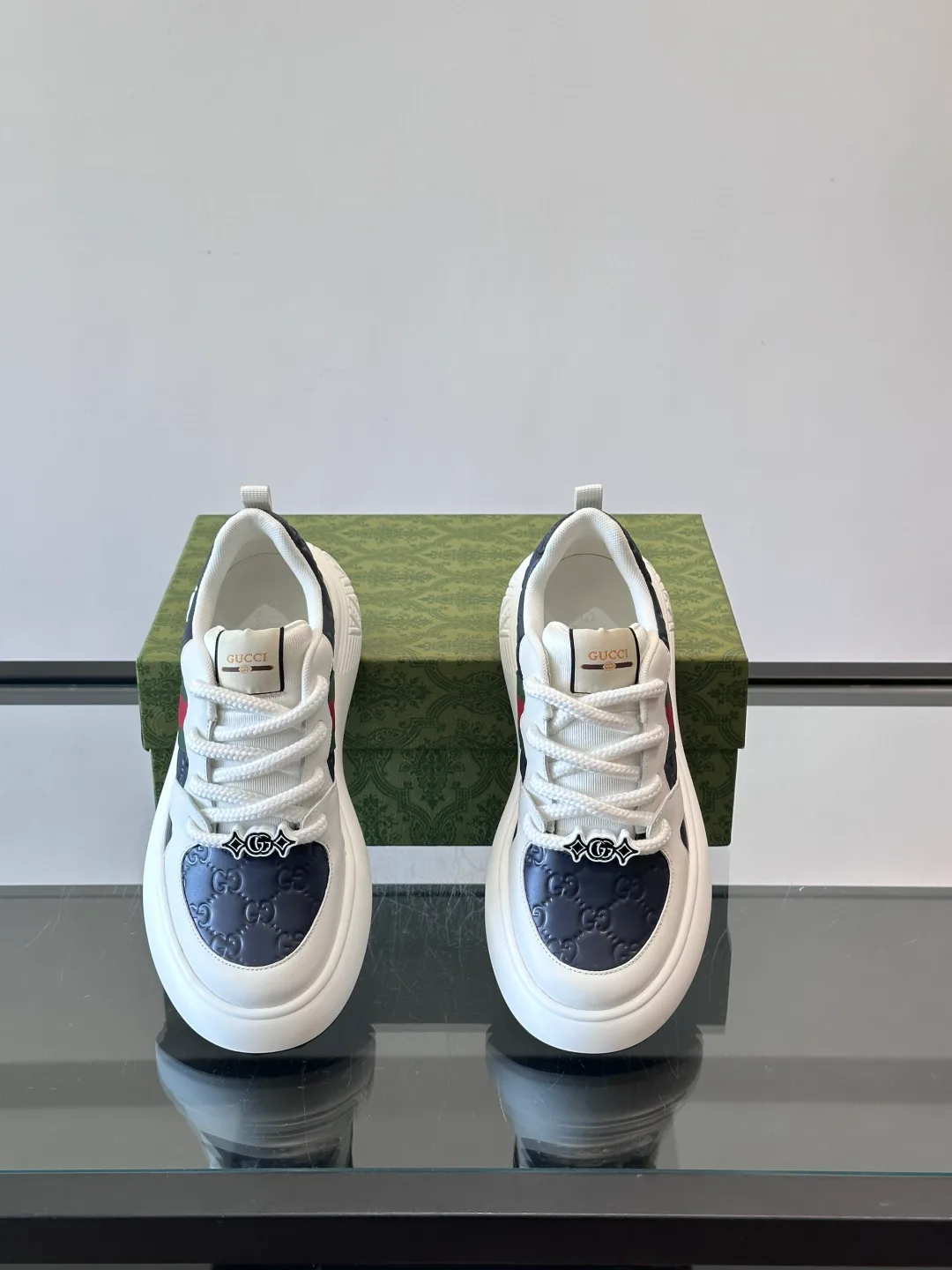 Кроссовки Мужские Gucci 564553