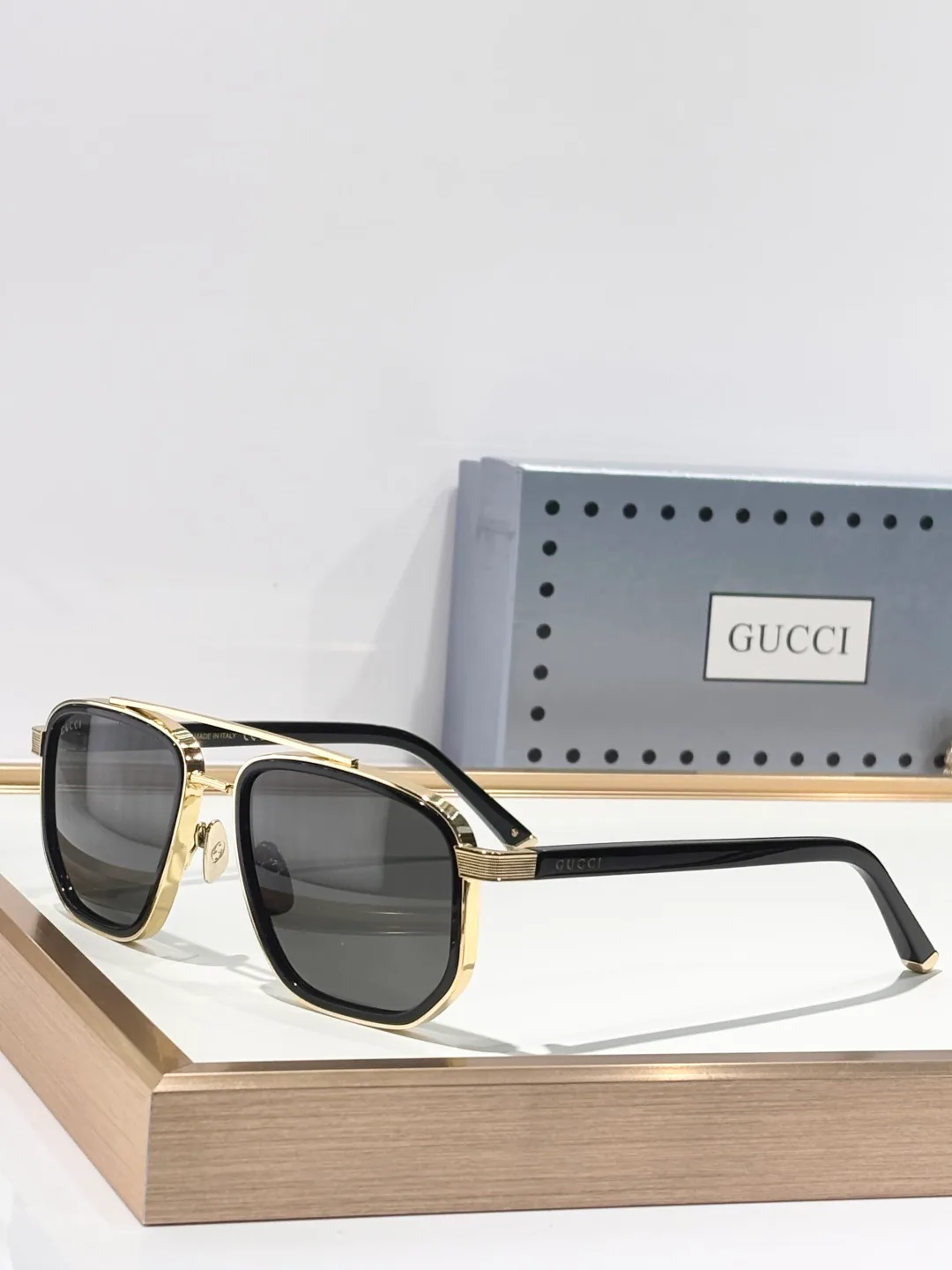Очки Gucci 378832
