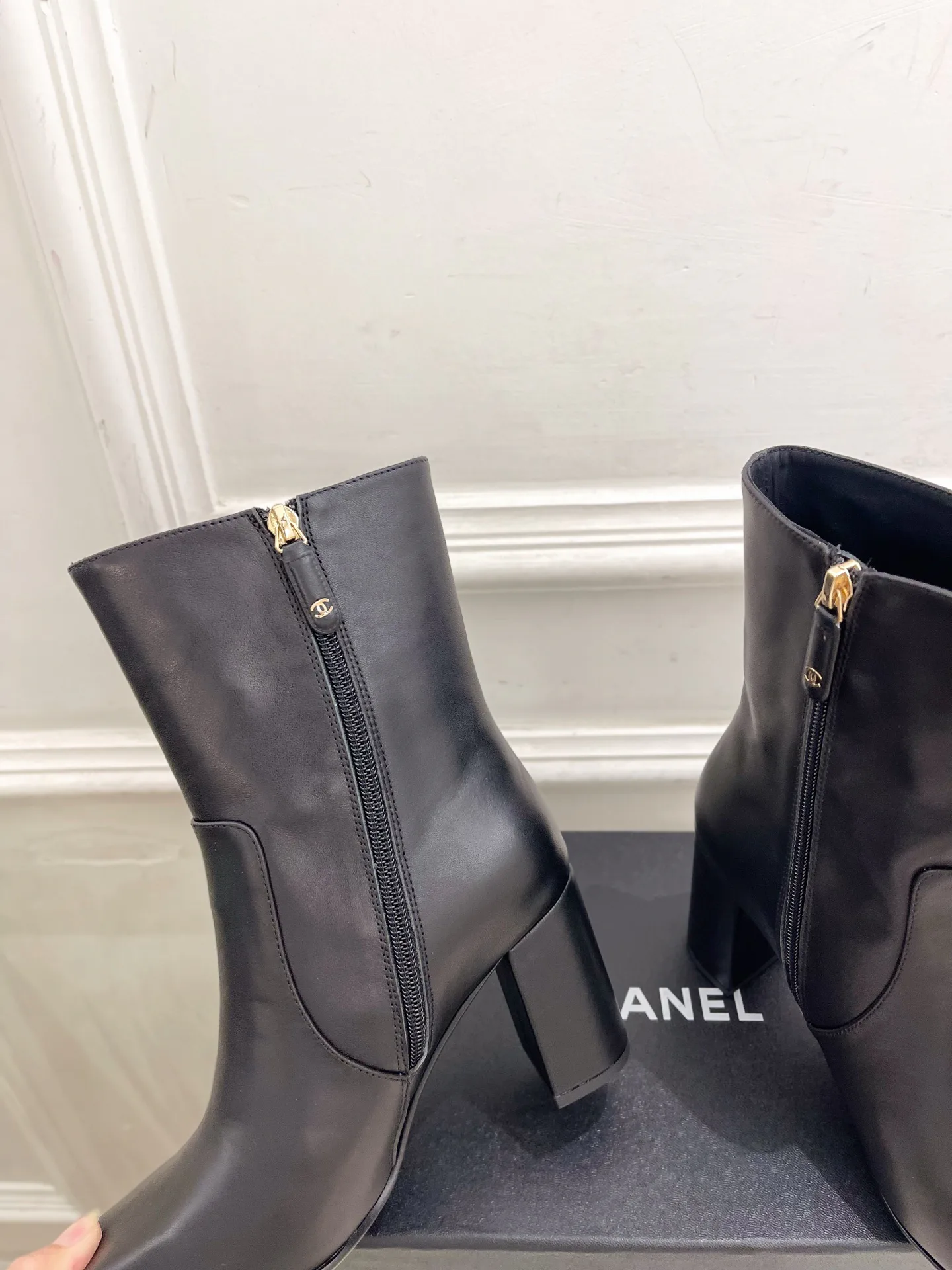 Ботильоны Женские Chanel 18143159