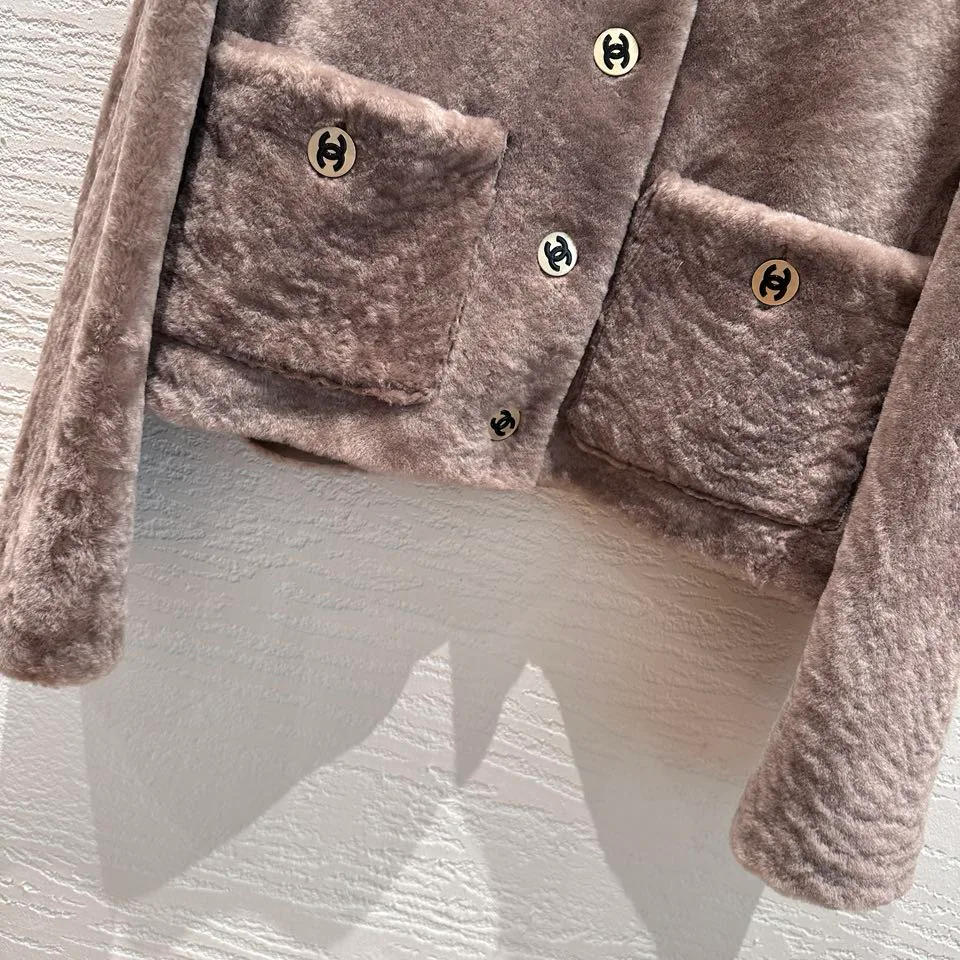 Кожаные Куртки И Дублёнки Женские Chanel 18722058