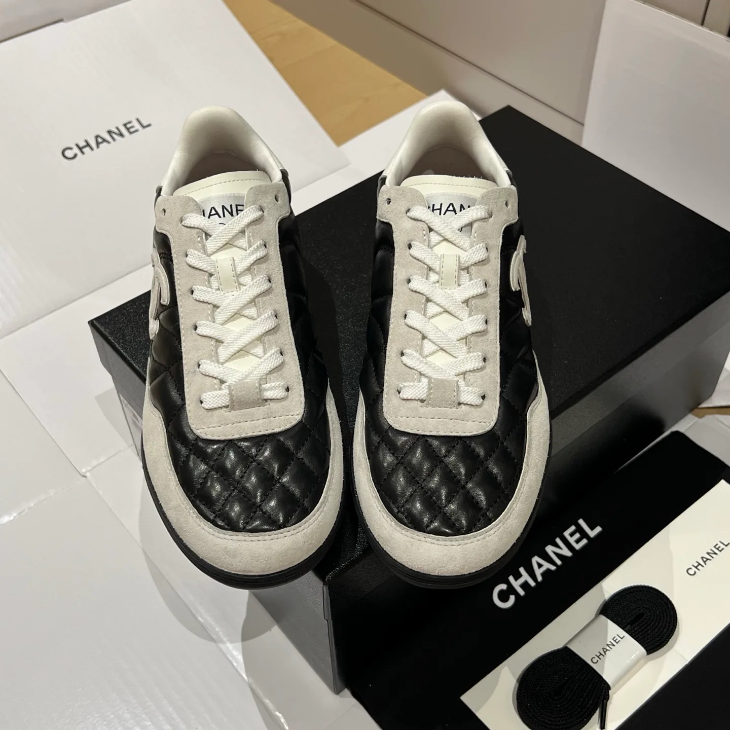 Кроссовки Женские Chanel 13358595