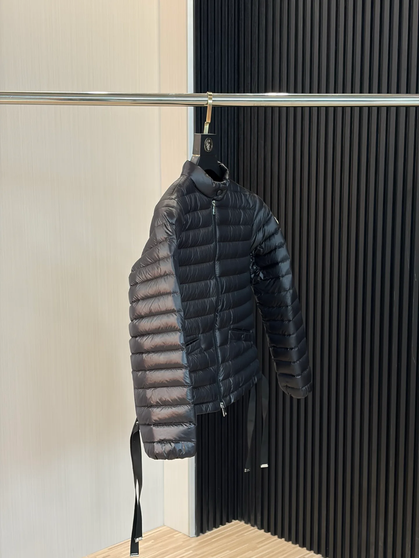 Куртки И Пуховики Мужские Moncler 17908036