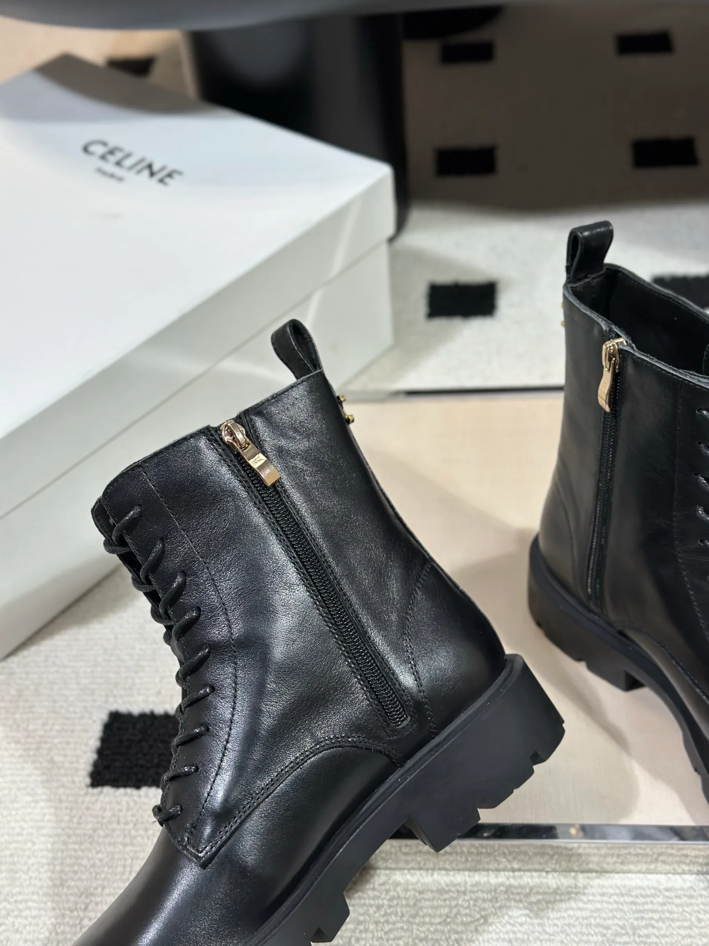 Ботинки Женские Celine 18638478