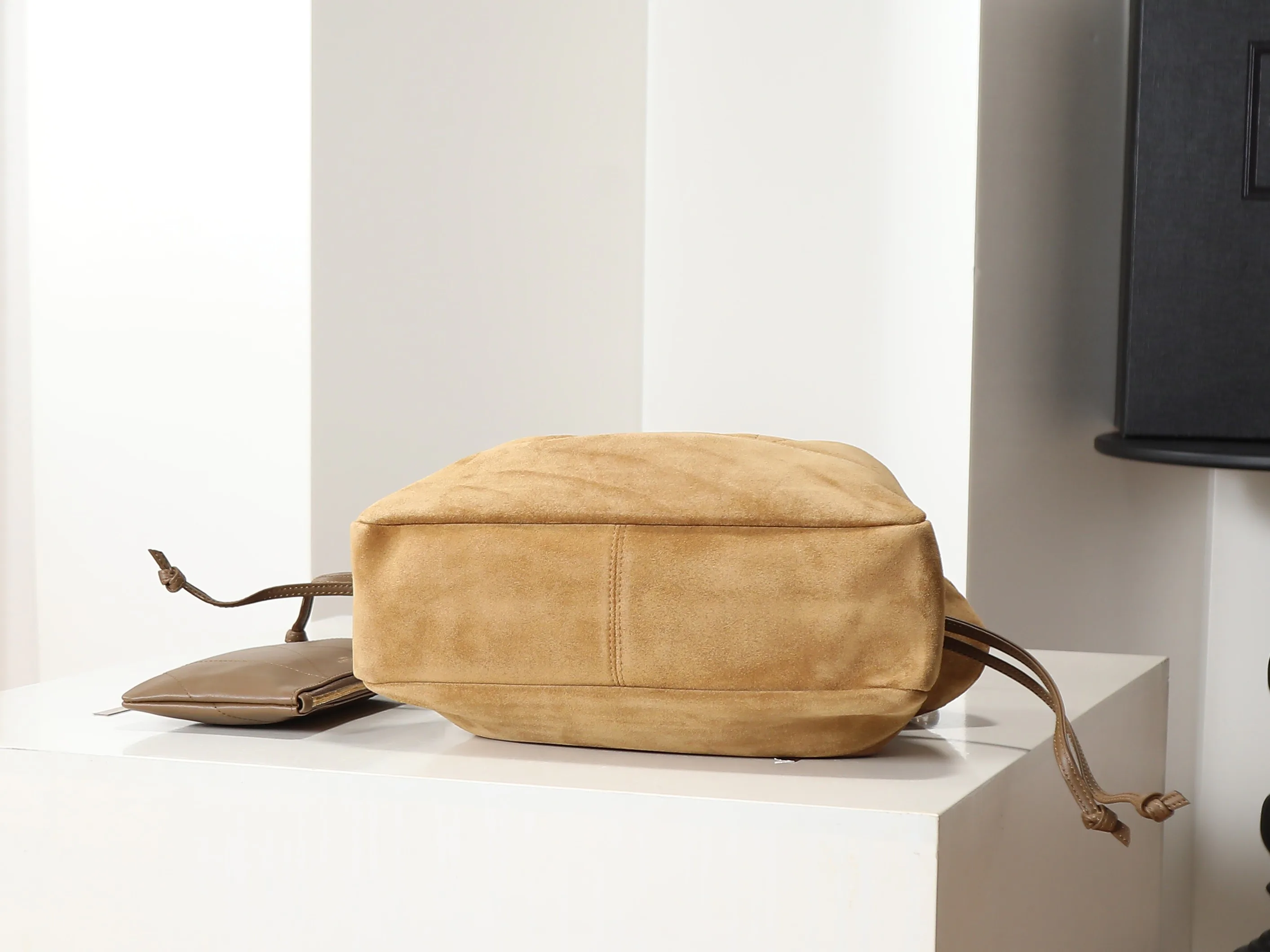 Классические Сумки Женские Saint Laurent 10000408