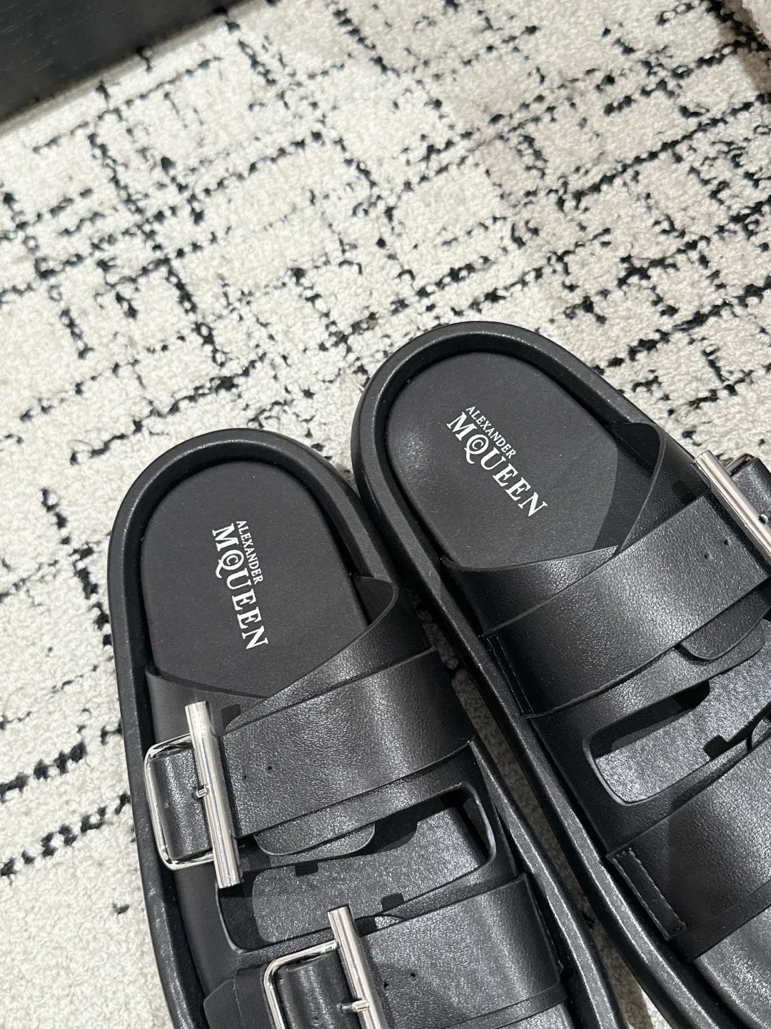 Шлепанцы Женские Alexander Mcqueen 34041