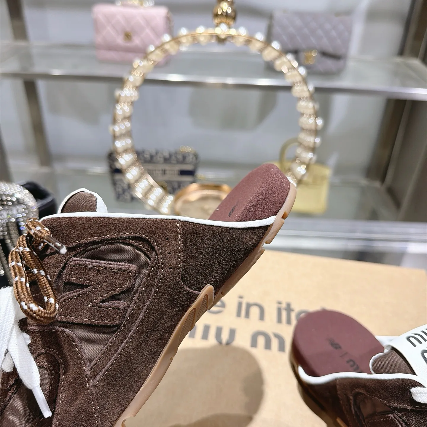 Кроссовки Женские Miu Miu 18034819