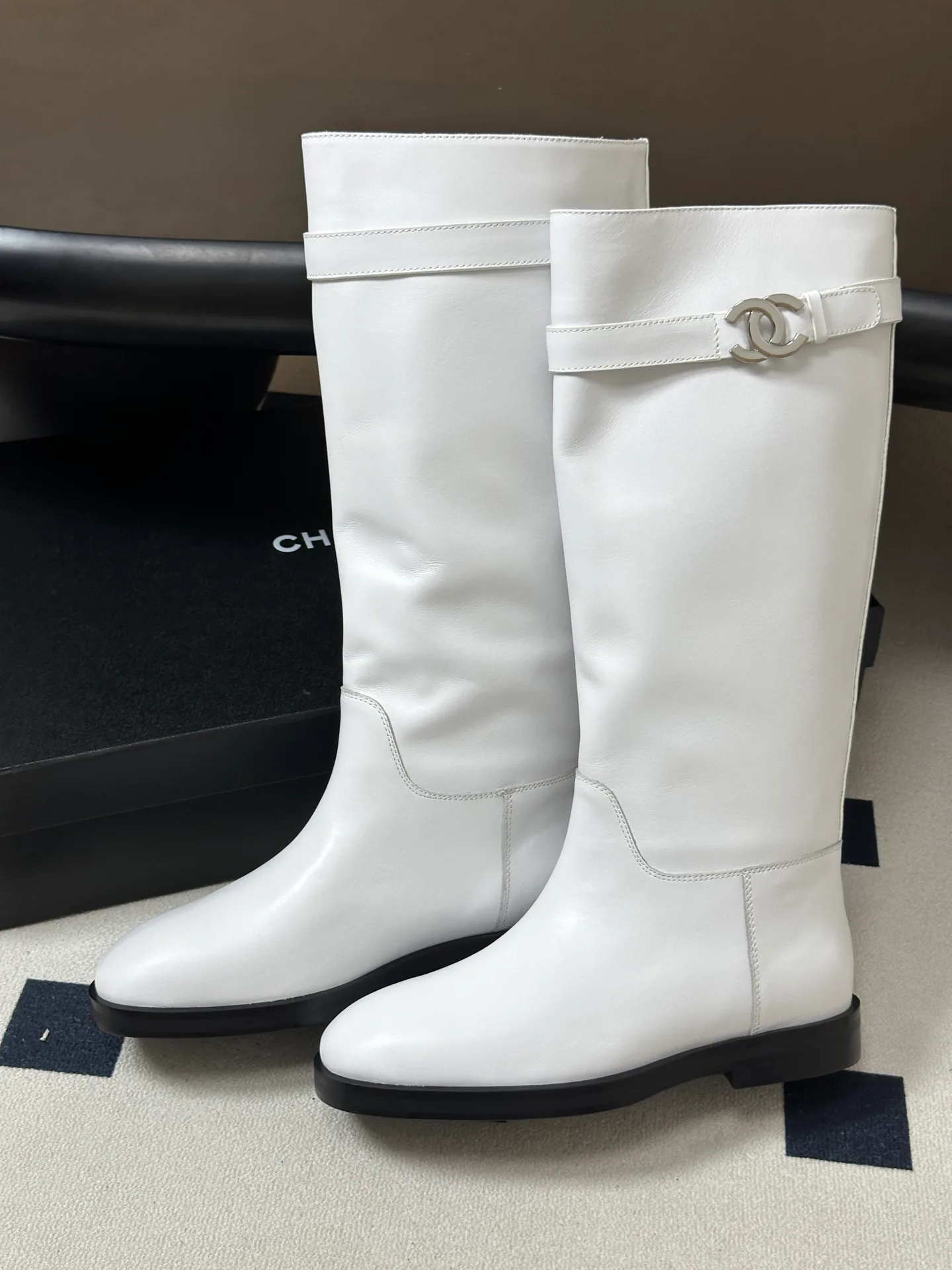 Сапоги Женские Chanel 18049460