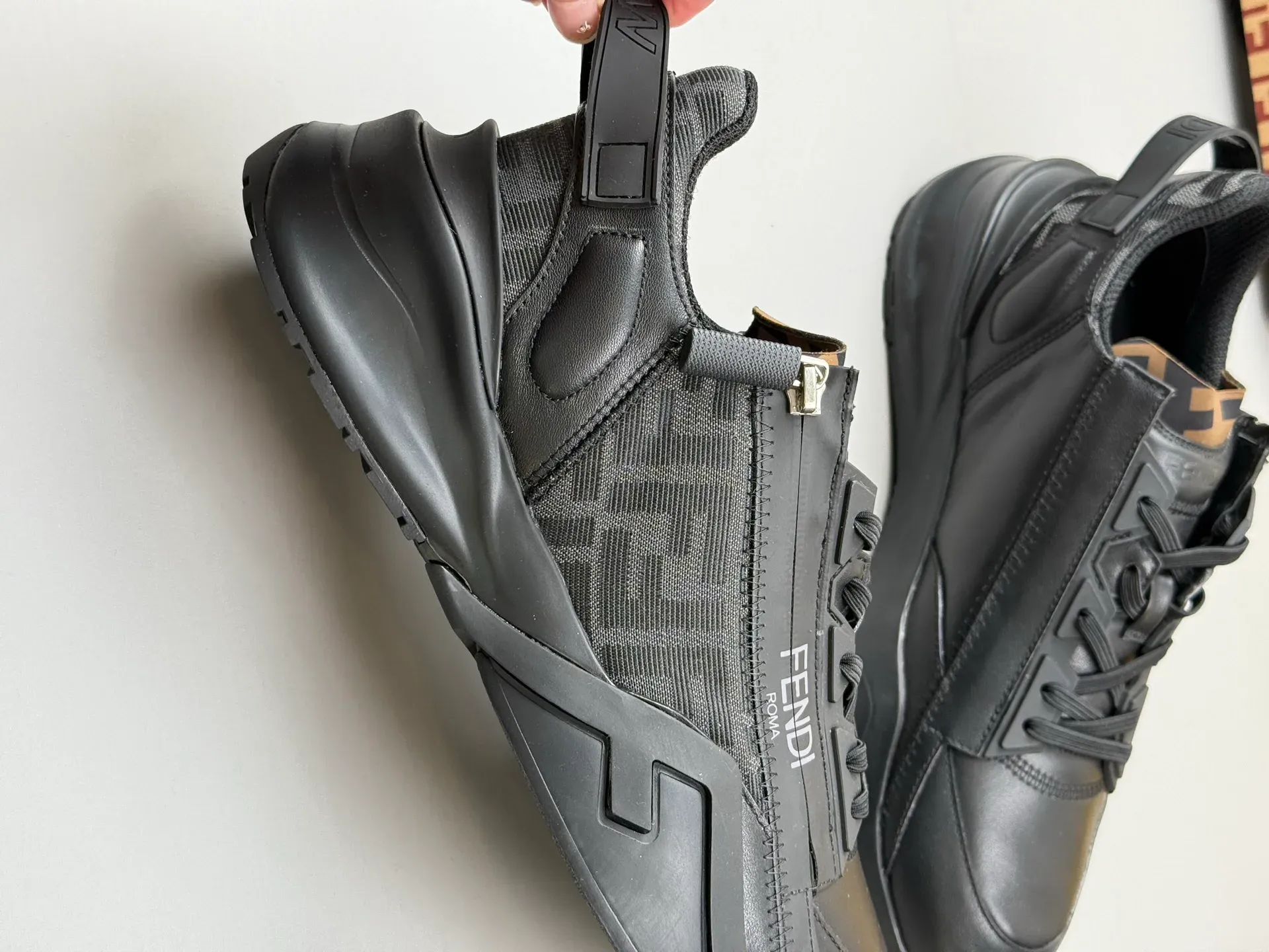 Кроссовки Мужские Fendi 1847828